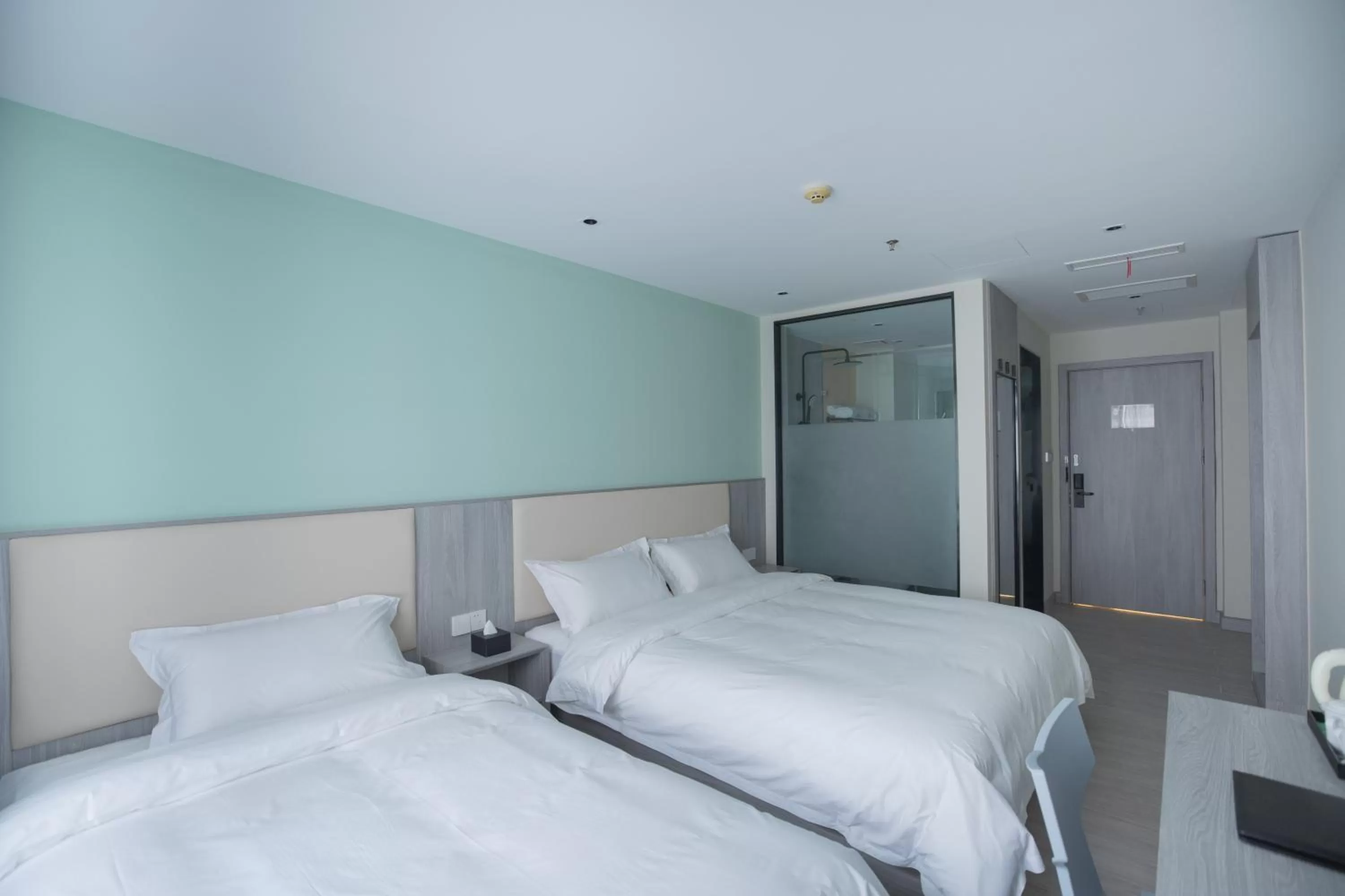 bunk bed, Bed in Beijing Saga Hotel