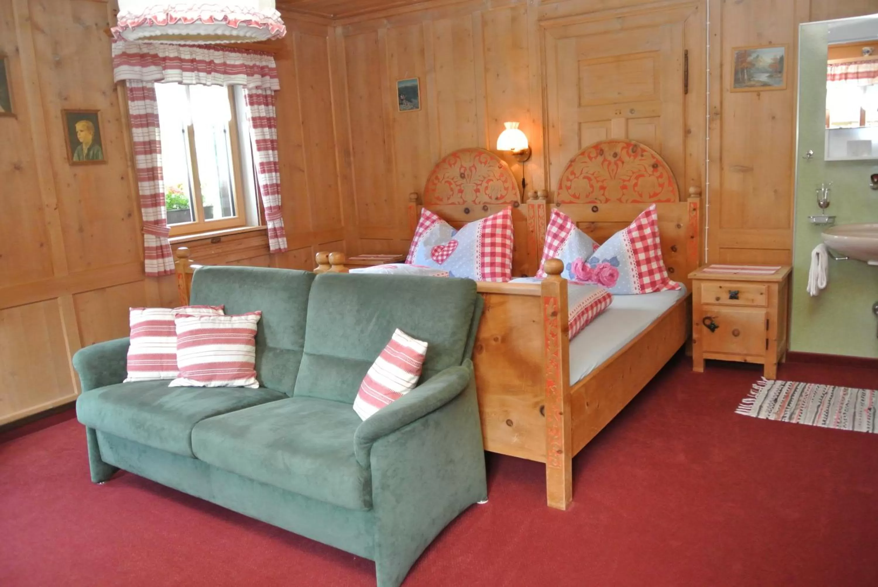 Bedroom in Zur Stilli Davos Dorf