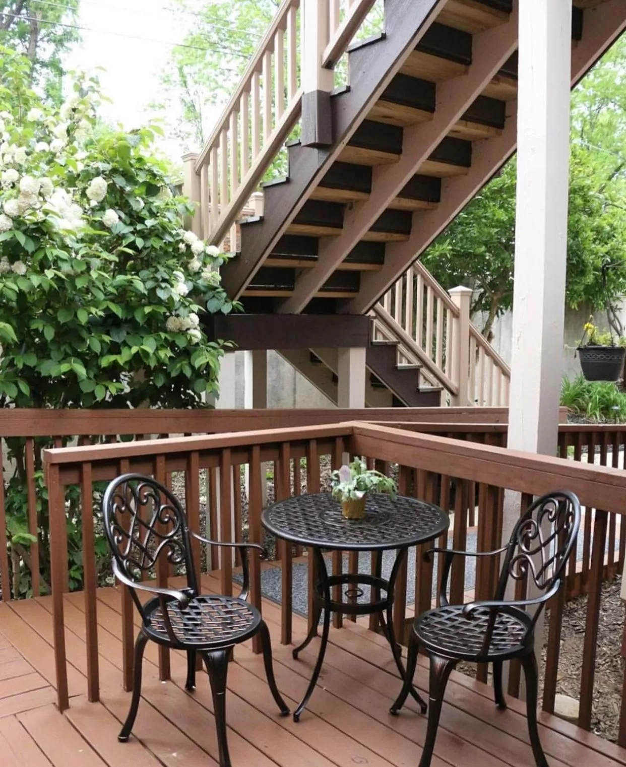 Garden in The Dahlonega Square Hotel