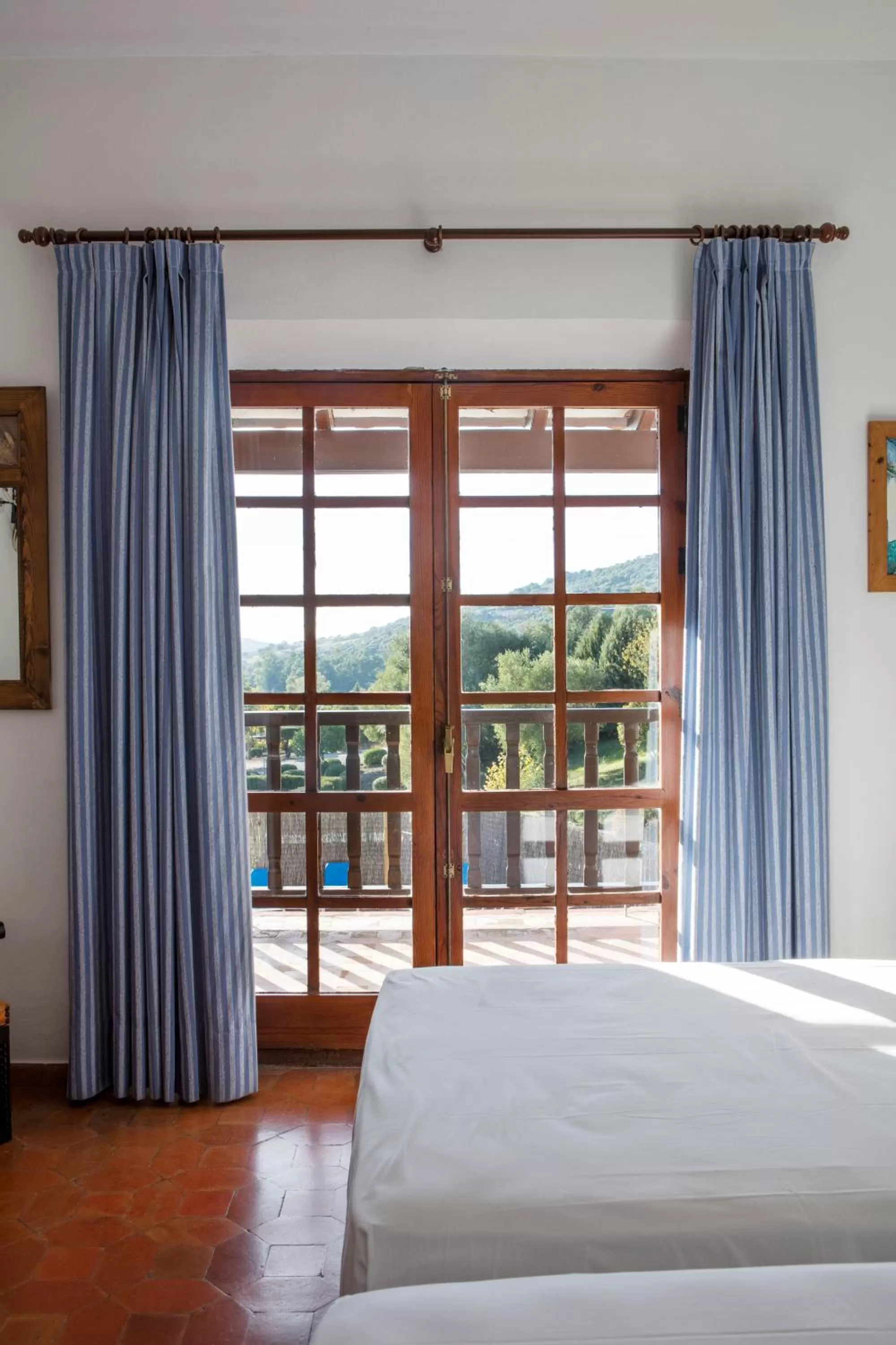 Bedroom, Bed in Hotel Tugasa Las Truchas