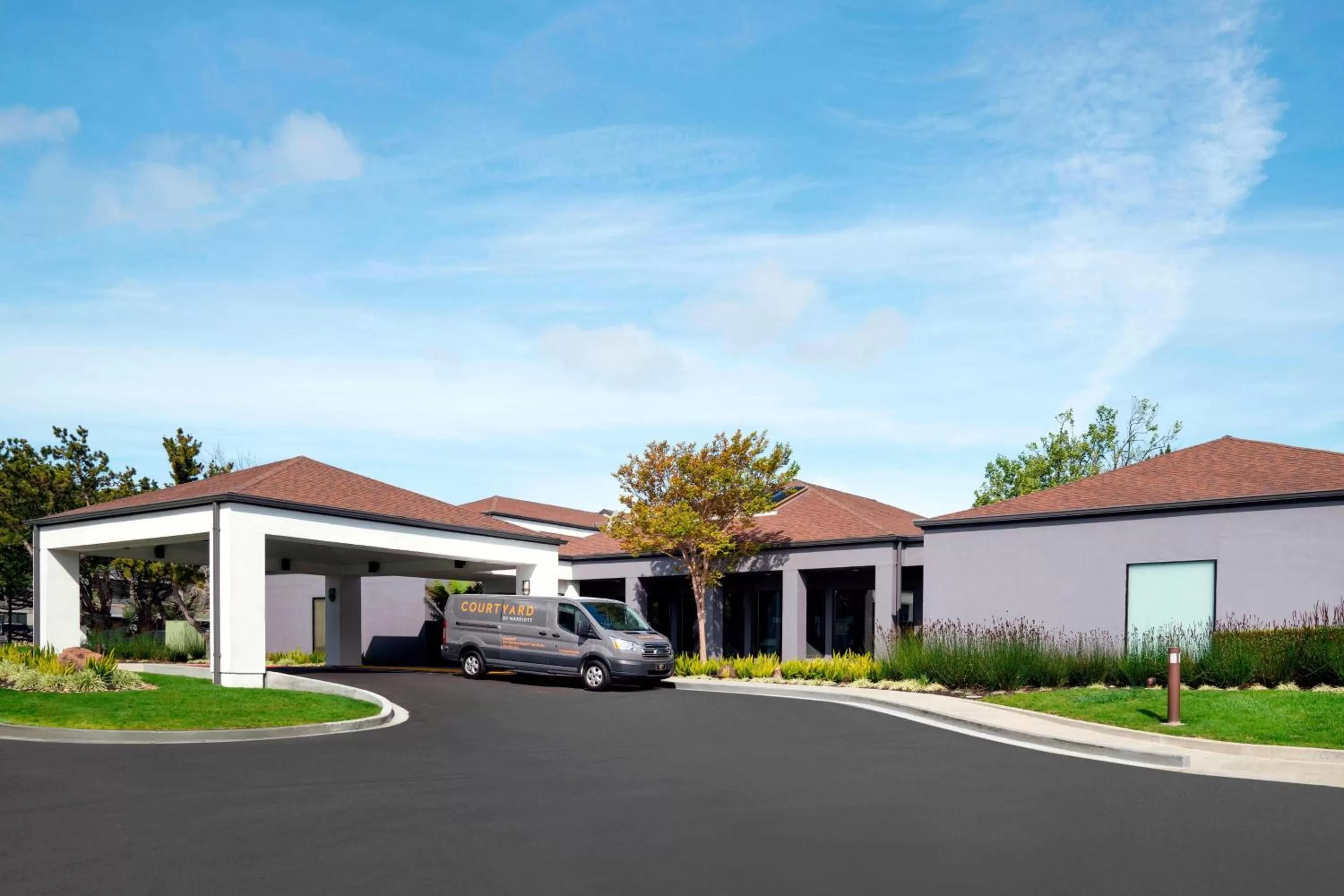Property building in Courtyard by Marriott San Francisco Airport