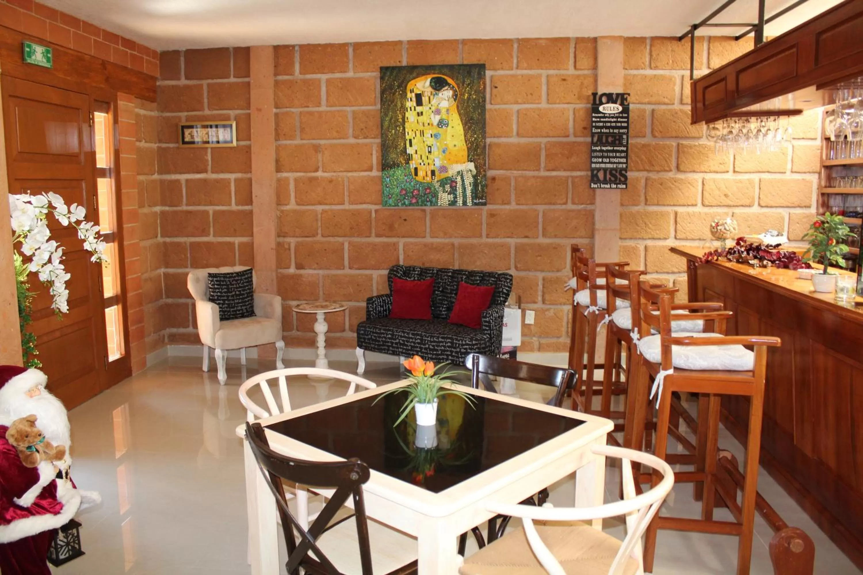 Restaurant/places to eat in Hotel Boutique La Herencia