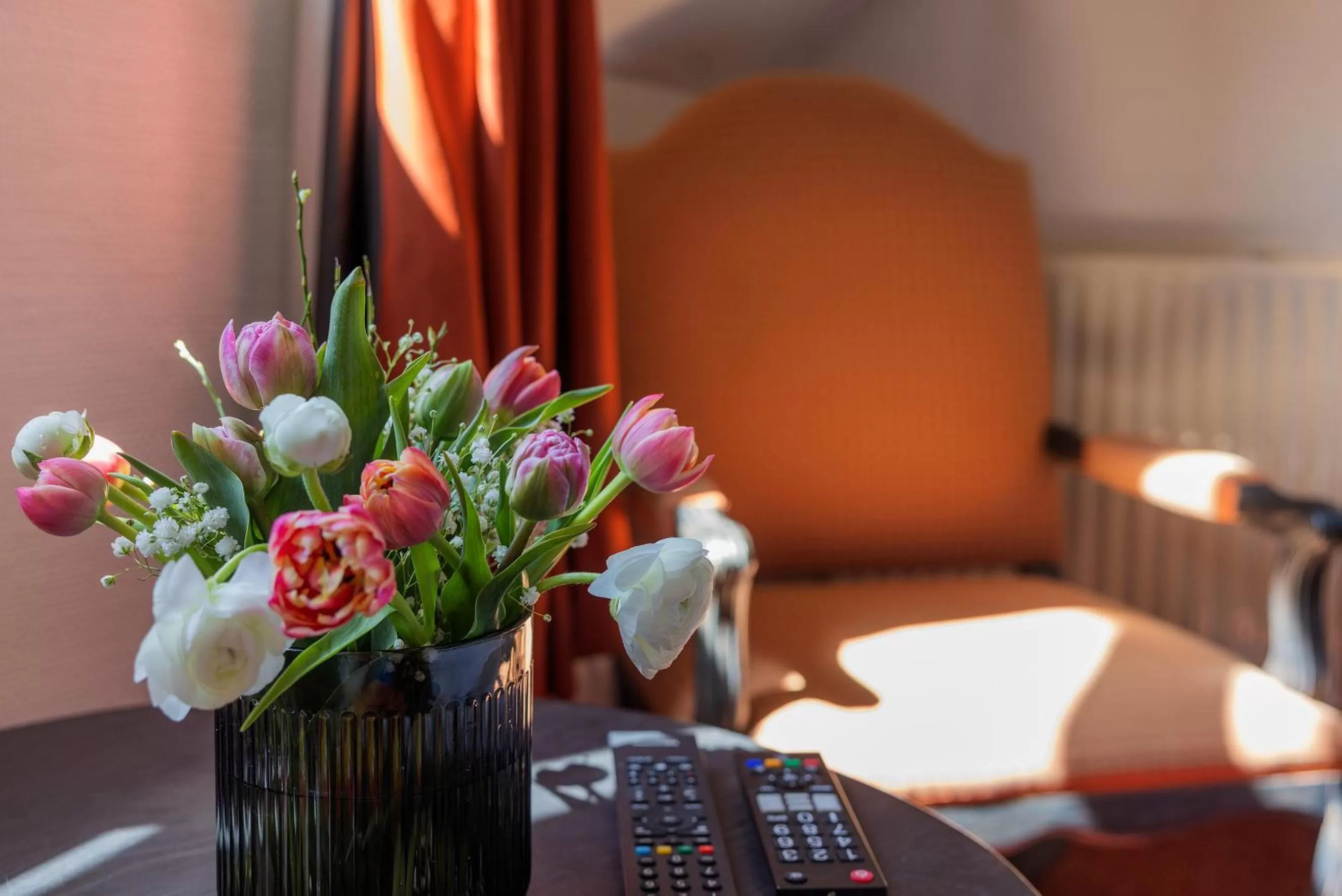 Breakfast, Bed in Hotel Stadt Gütersloh