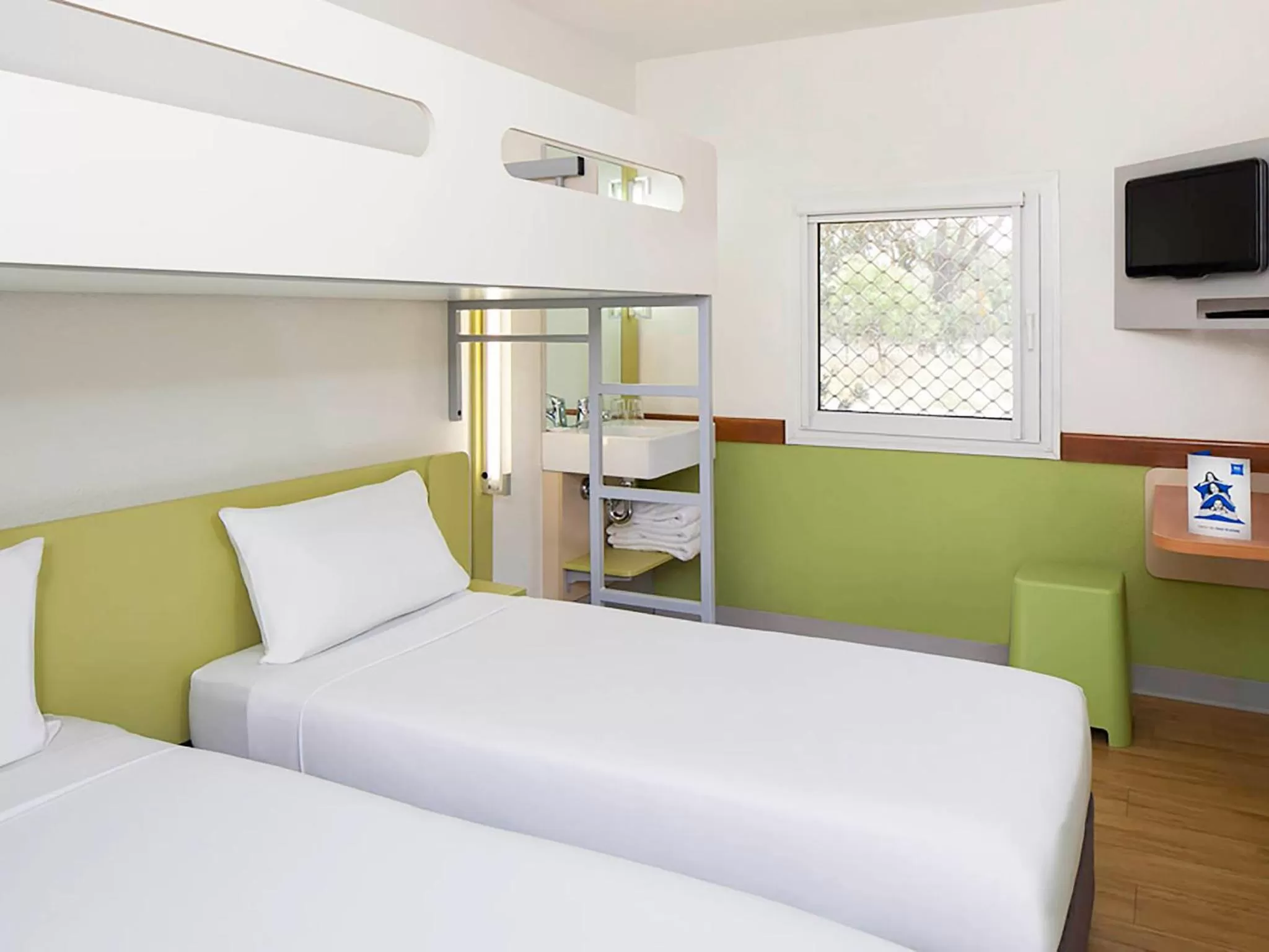 Photo of the whole room, Bed in ibis Budget - Campbelltown