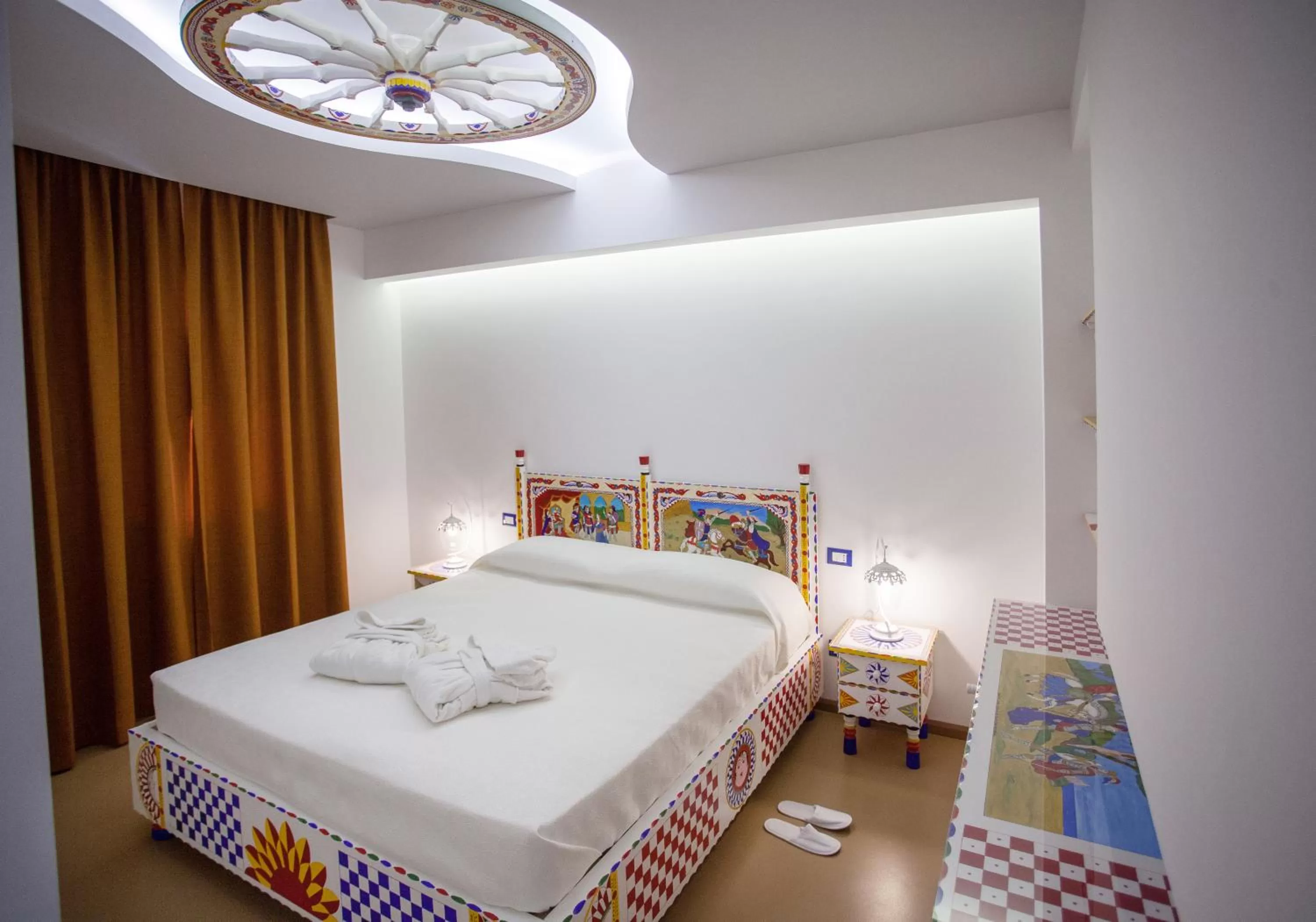 Photo of the whole room, Bed in Tra Le Braccia di Morfeo