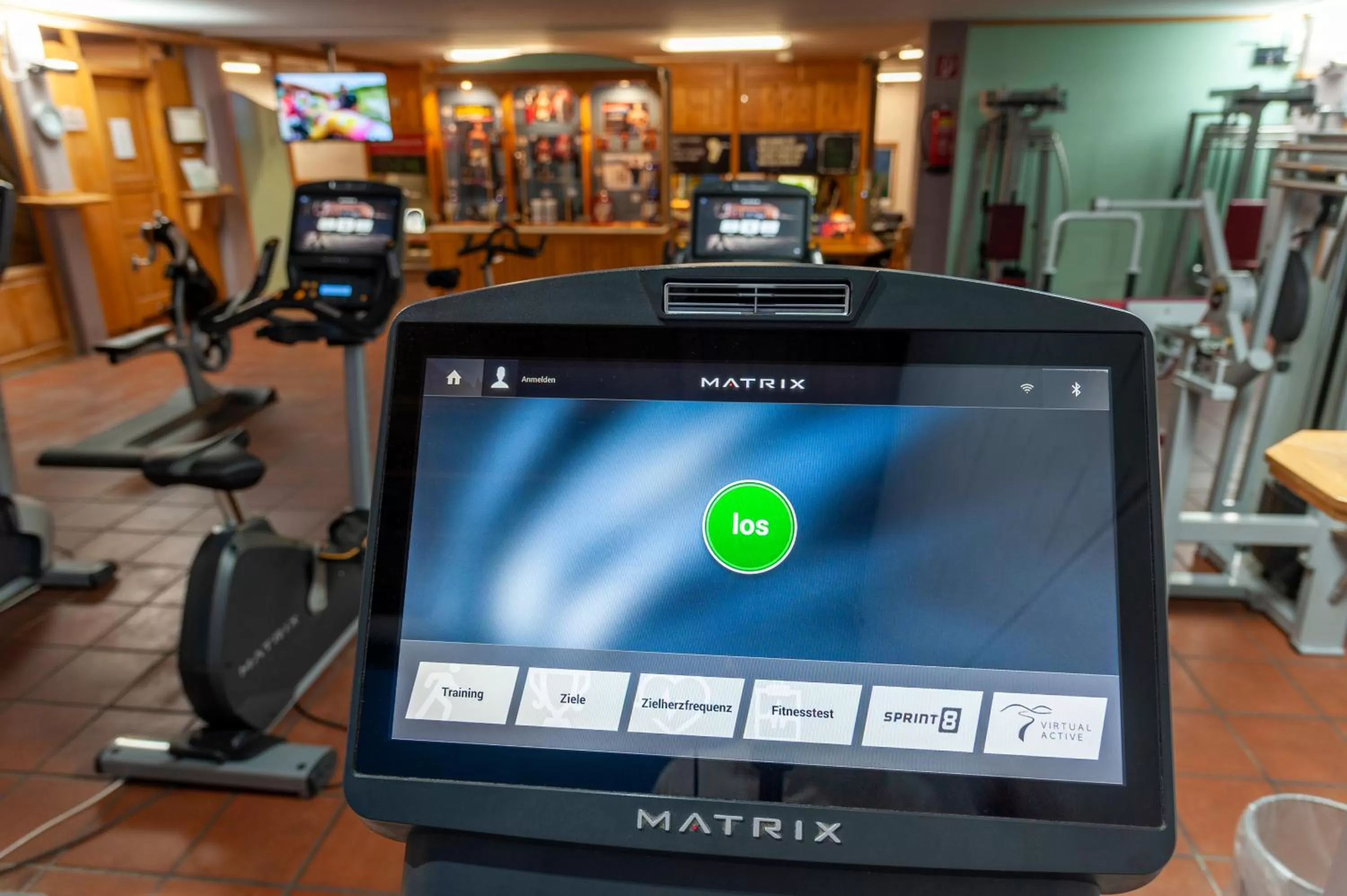 TV/Entertainment Center in Moving Rooms