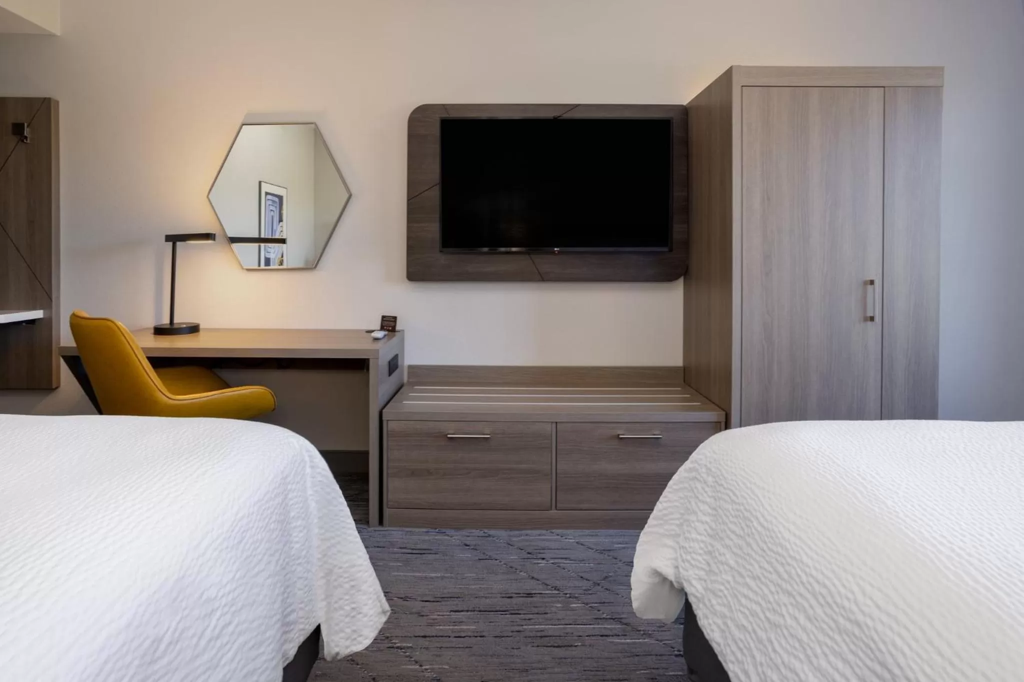 Photo of the whole room, Bed in Holiday Inn Express and Suites Tampa I-75 at Bruce B. Downs by IHG