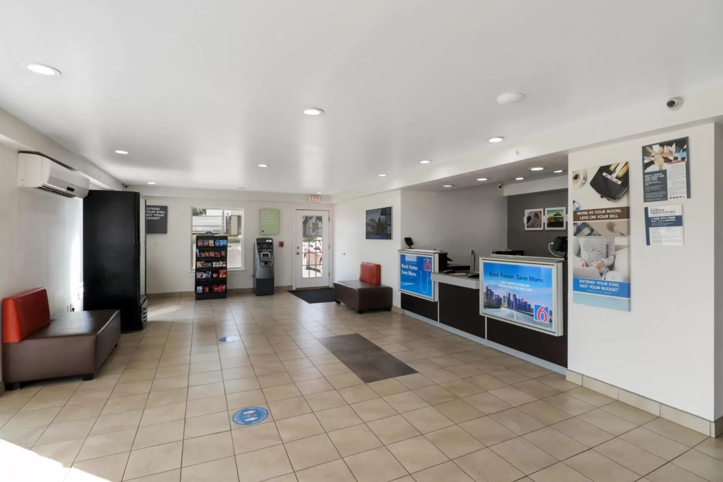 Lobby or reception in Motel 6-Bryan, TX - University Area