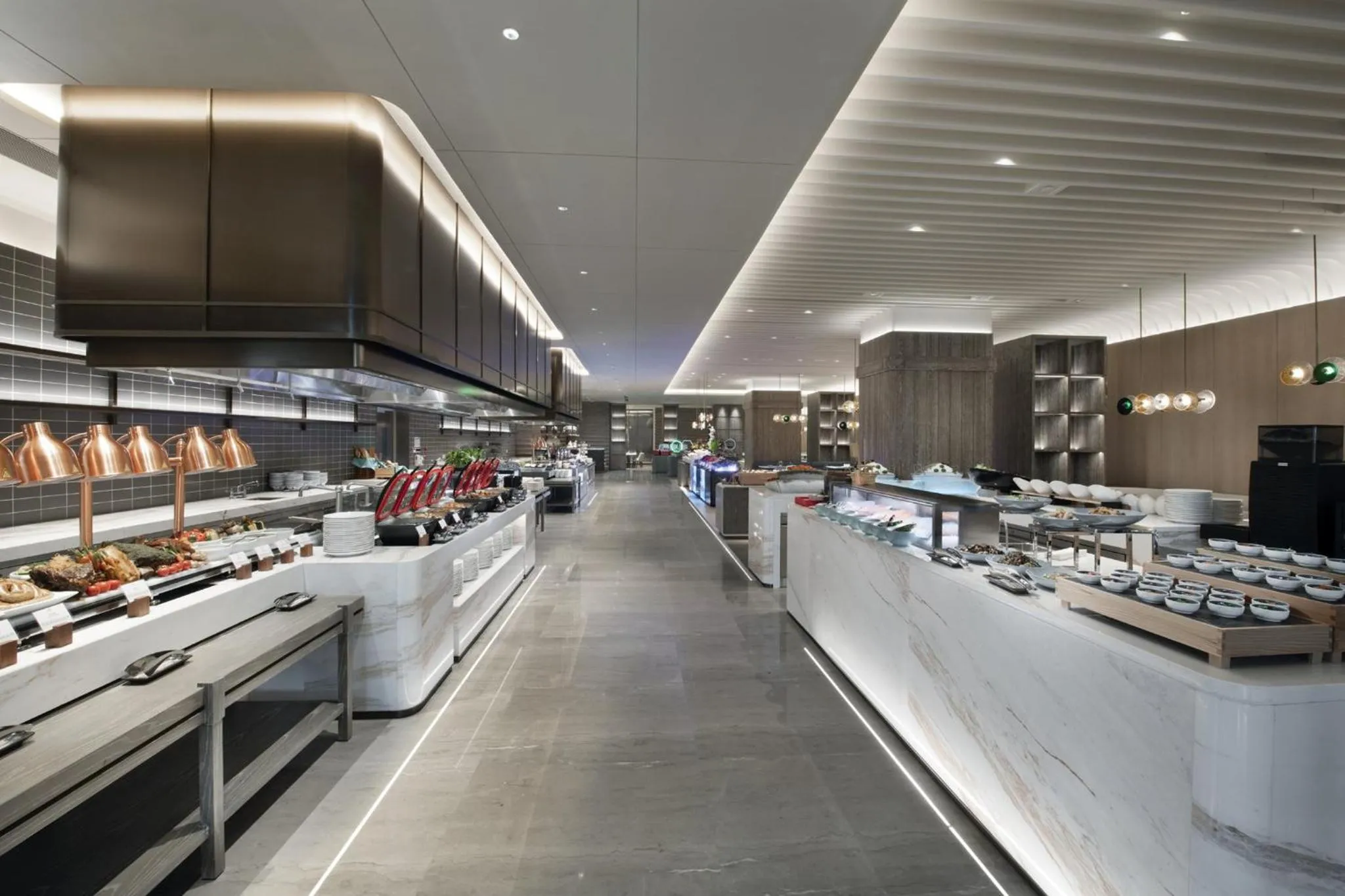 Restaurant/places to eat in Crowne Plaza Wuhan Optics Valley by IHG