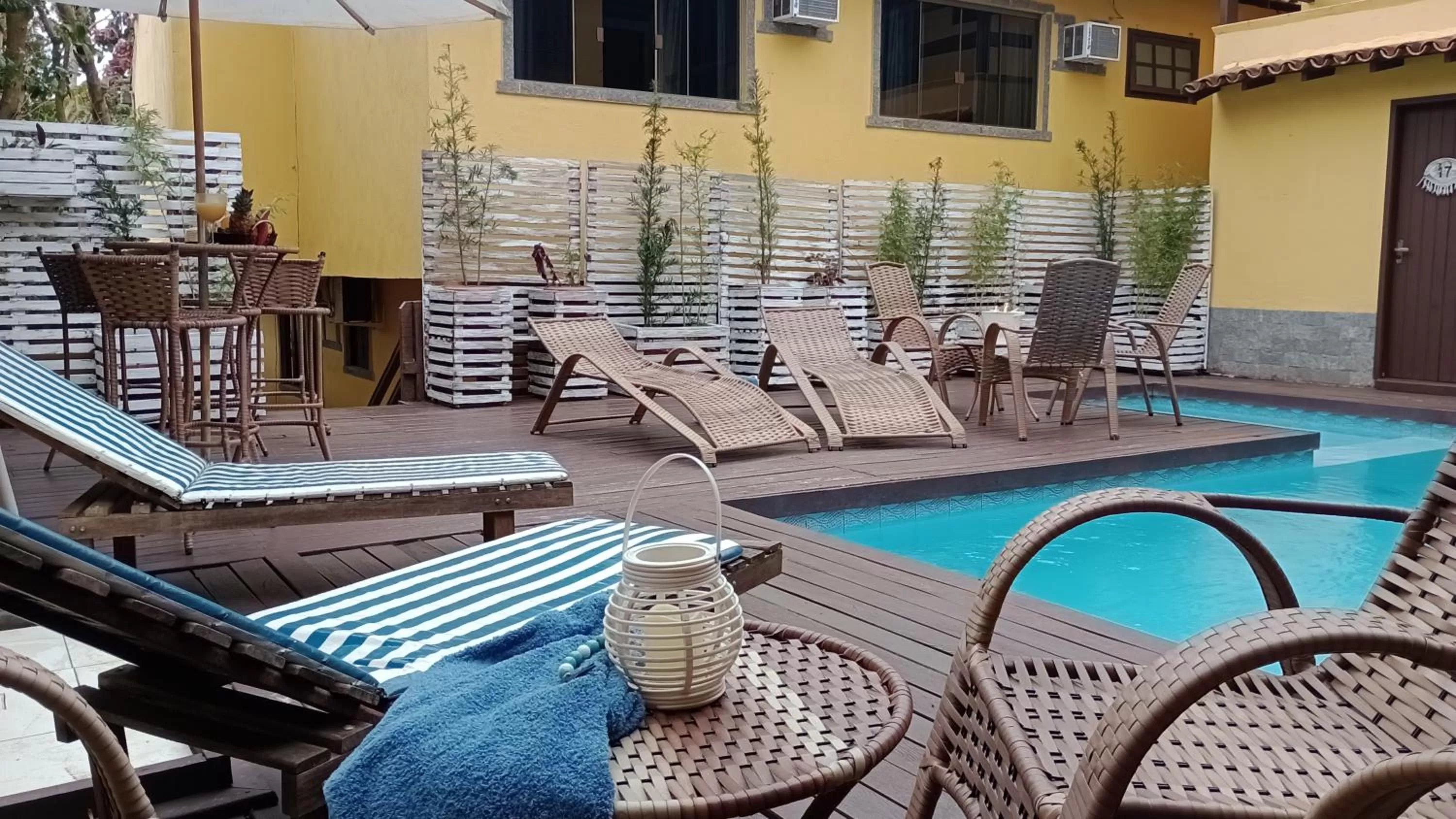 Swimming Pool in Hibiscos Pousada