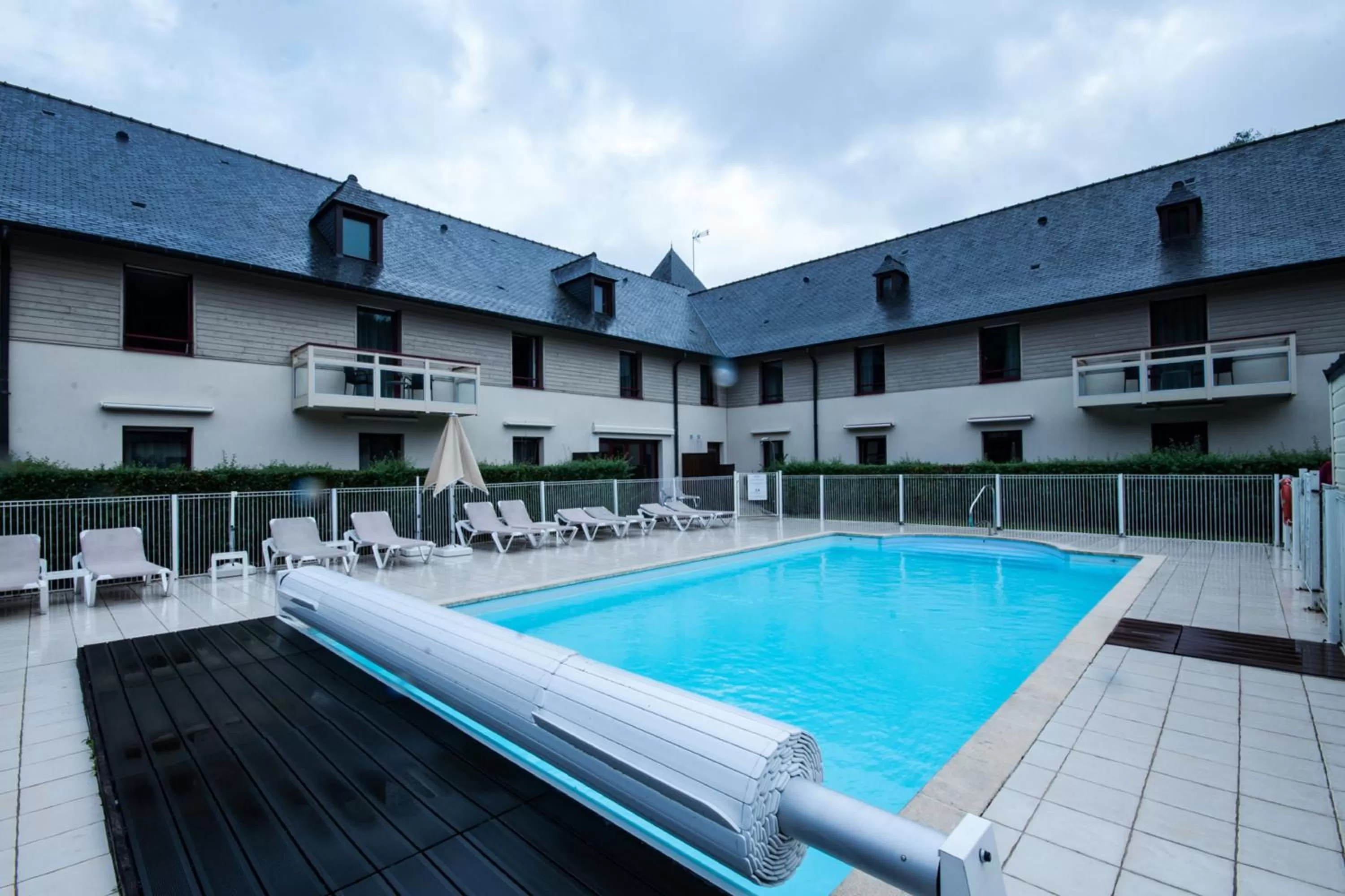Swimming pool in Mercure Dinan Port Le Jerzual