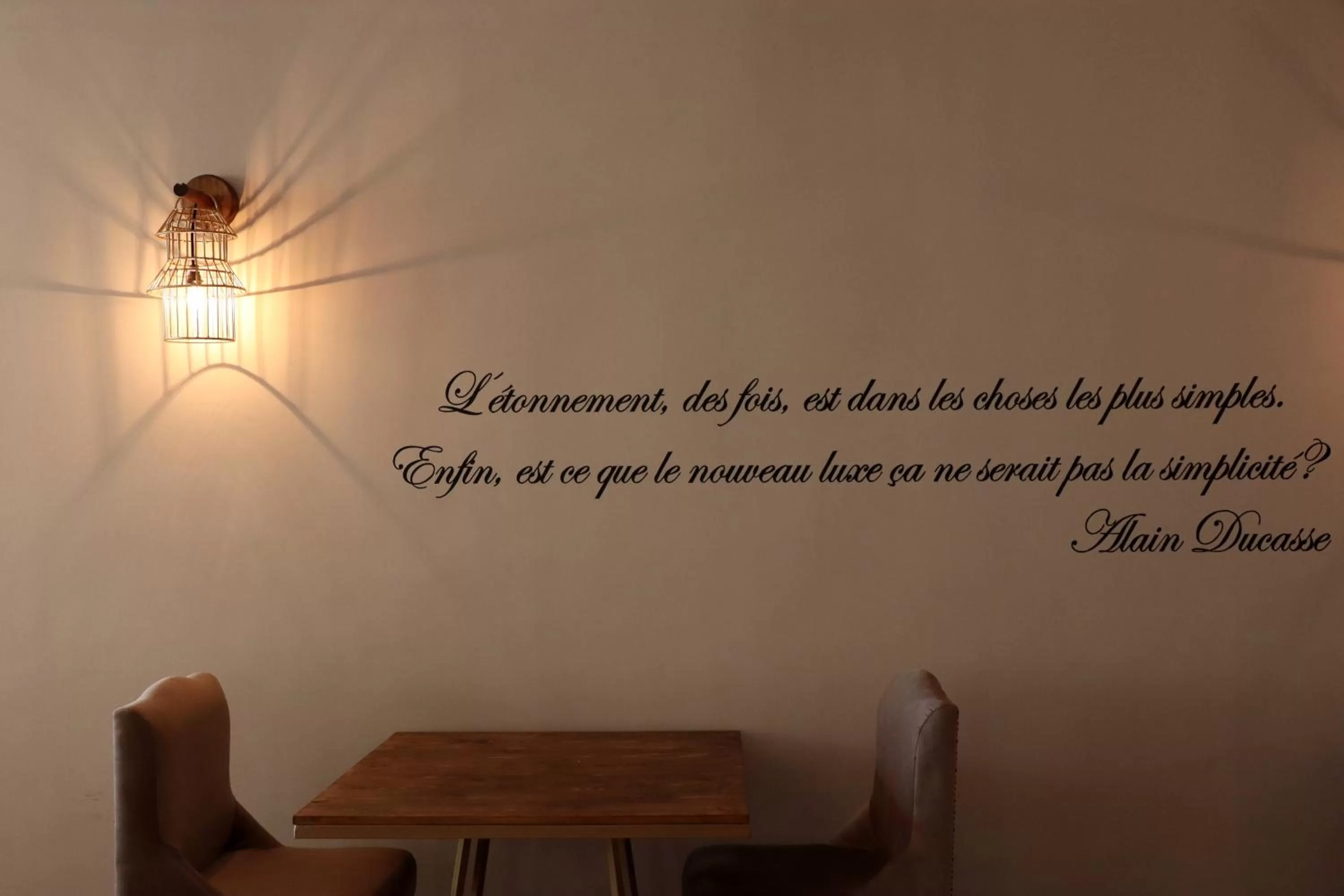 Decorative detail in Hôtel Rembrandt