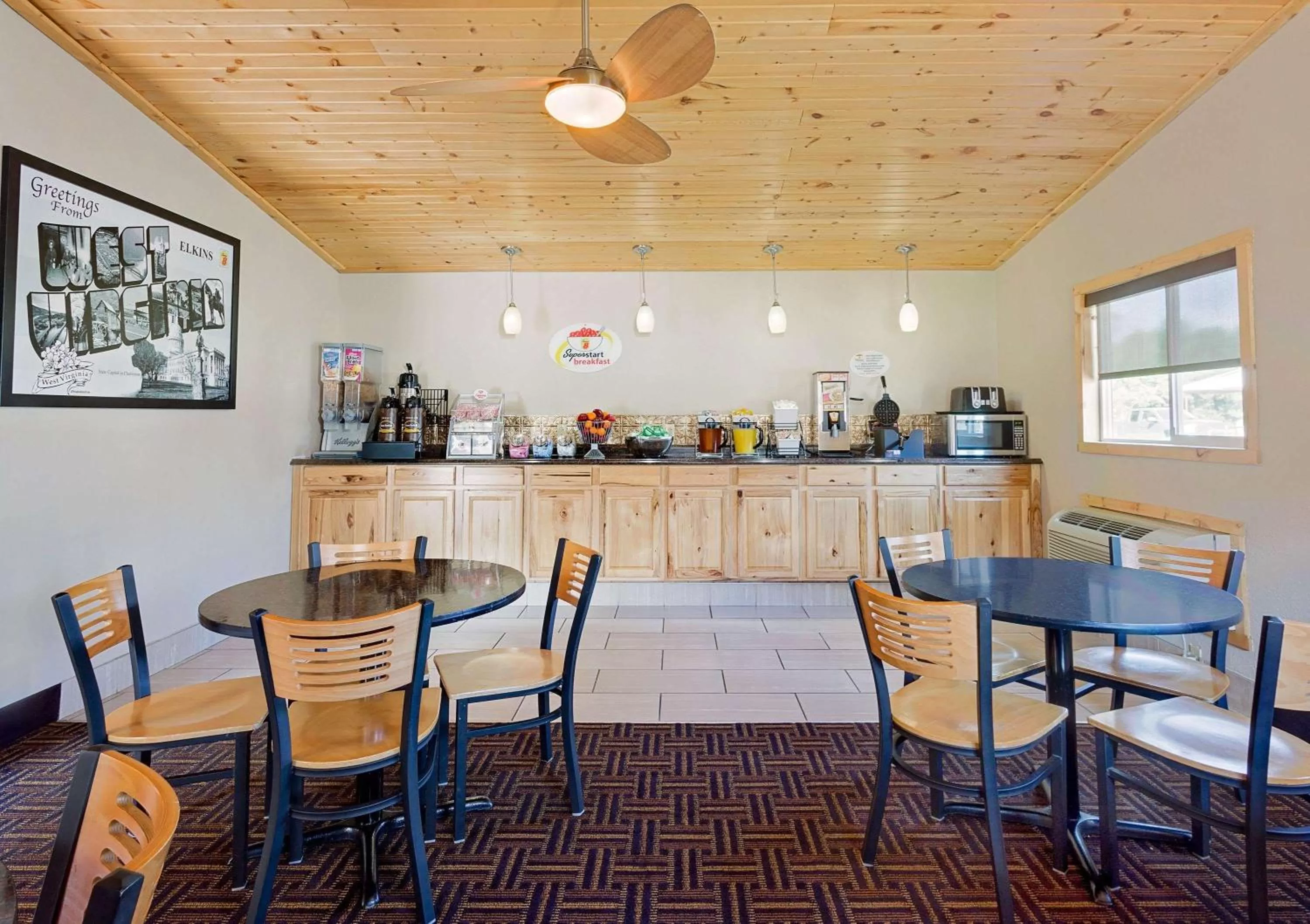 Restaurant/places to eat in Super 8 by Wyndham Elkins