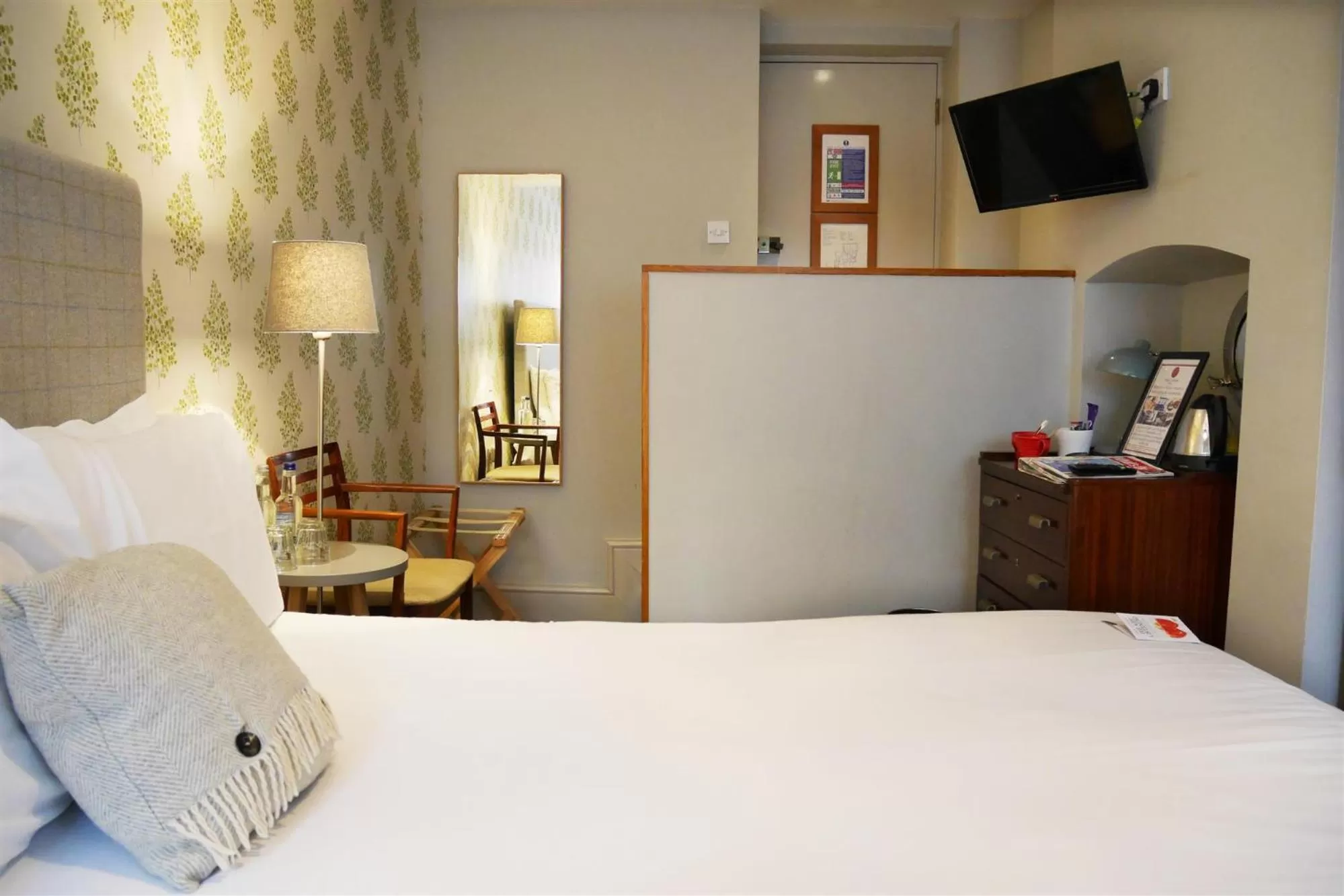 Bed in The Rose and Crown