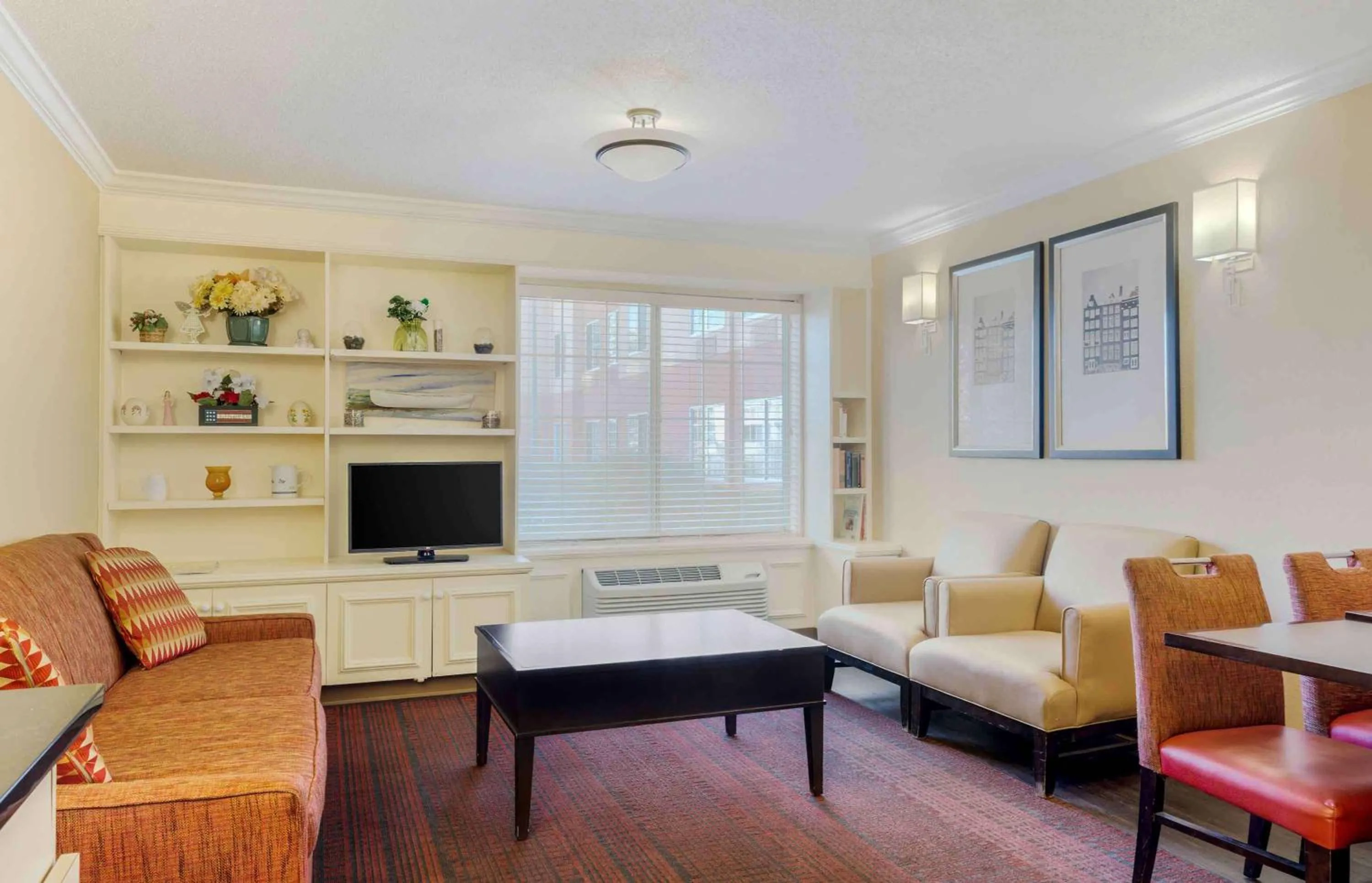 Breakfast in Extended Stay America Suites - Boston - Waltham - 52 4th Ave