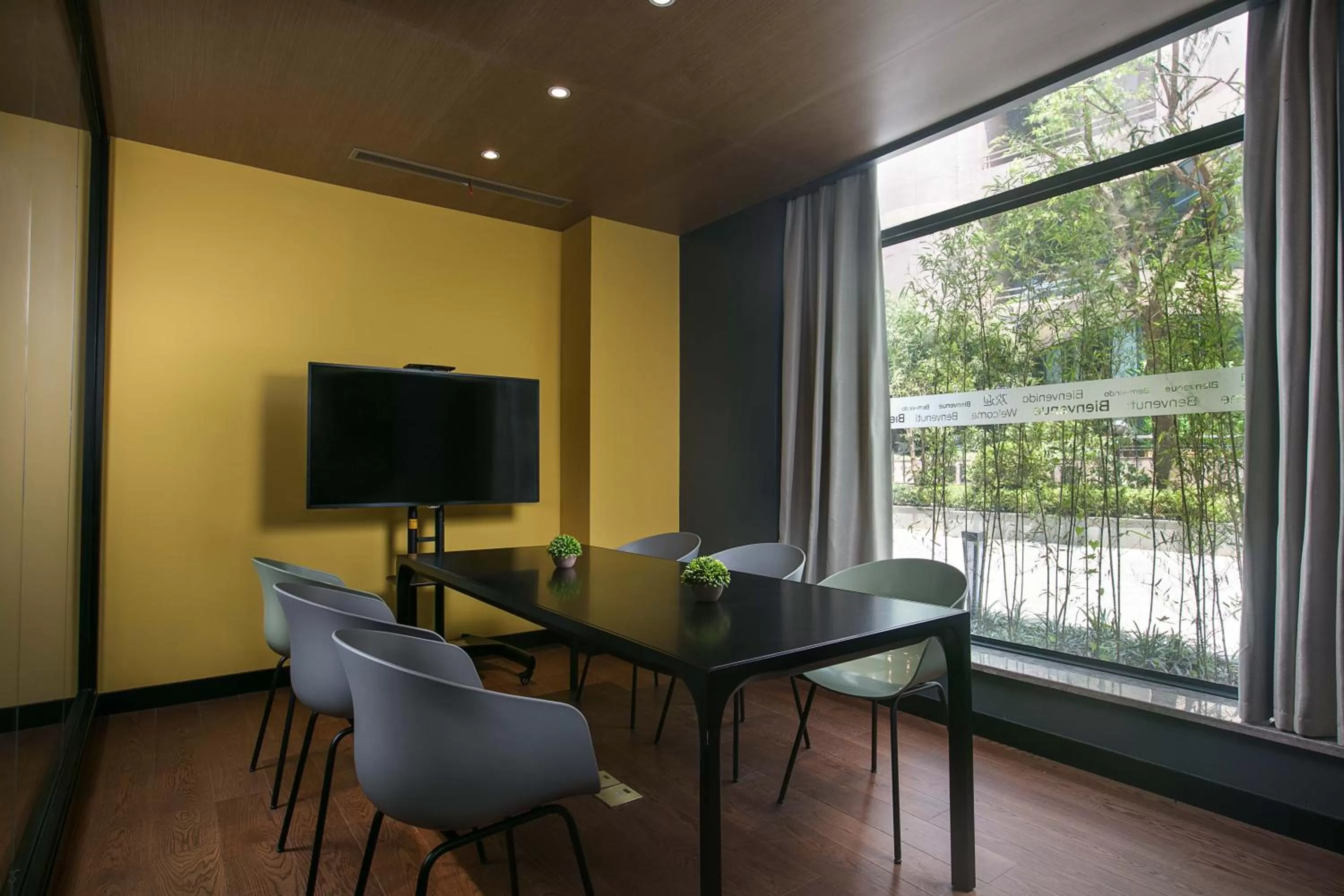 Meeting/conference room in Campanile Hotel - Shanghai Jing'an Temple