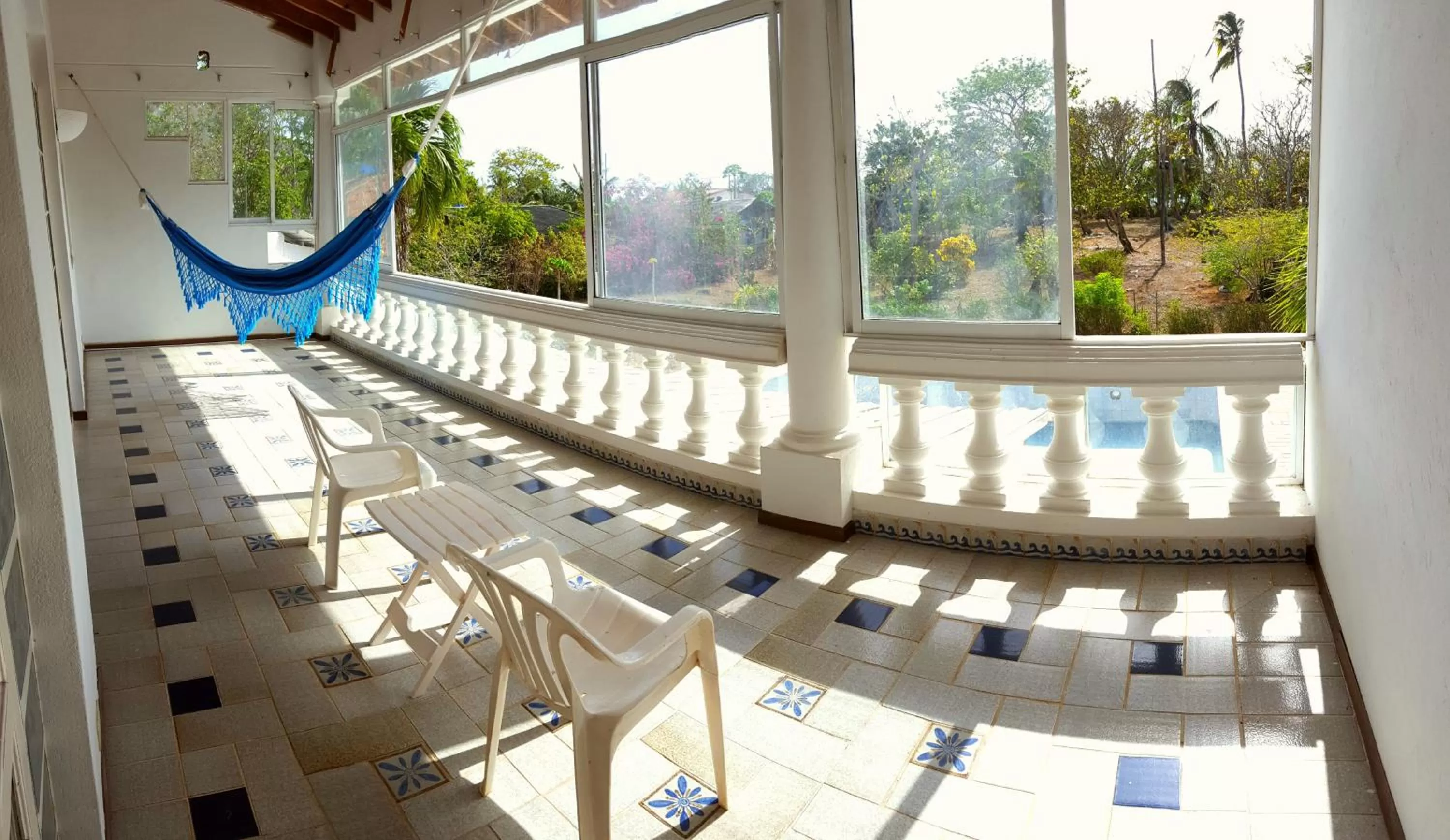 Day in Coral House San Andres