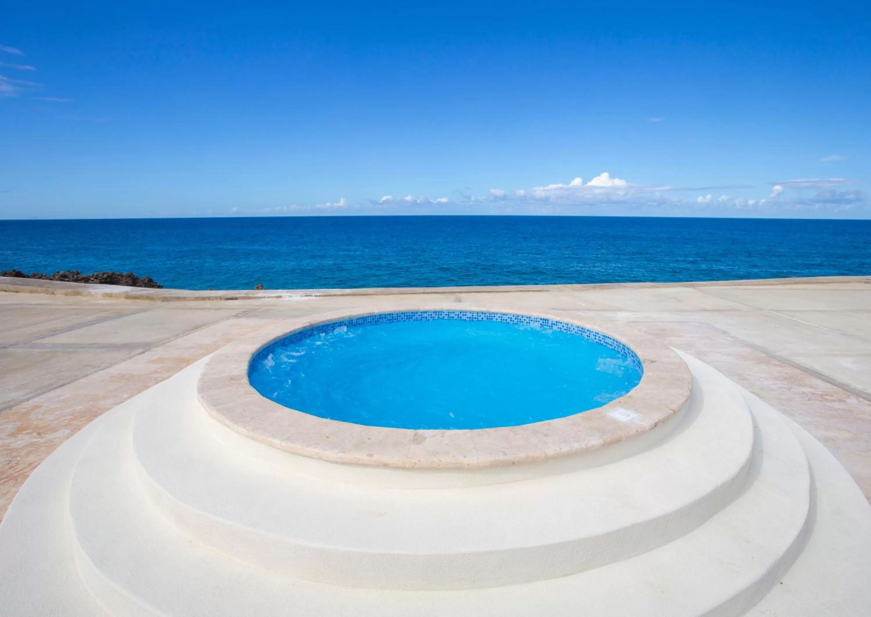 Sea view, Swimming Pool in Ocean Village Deluxe Resort & Spa