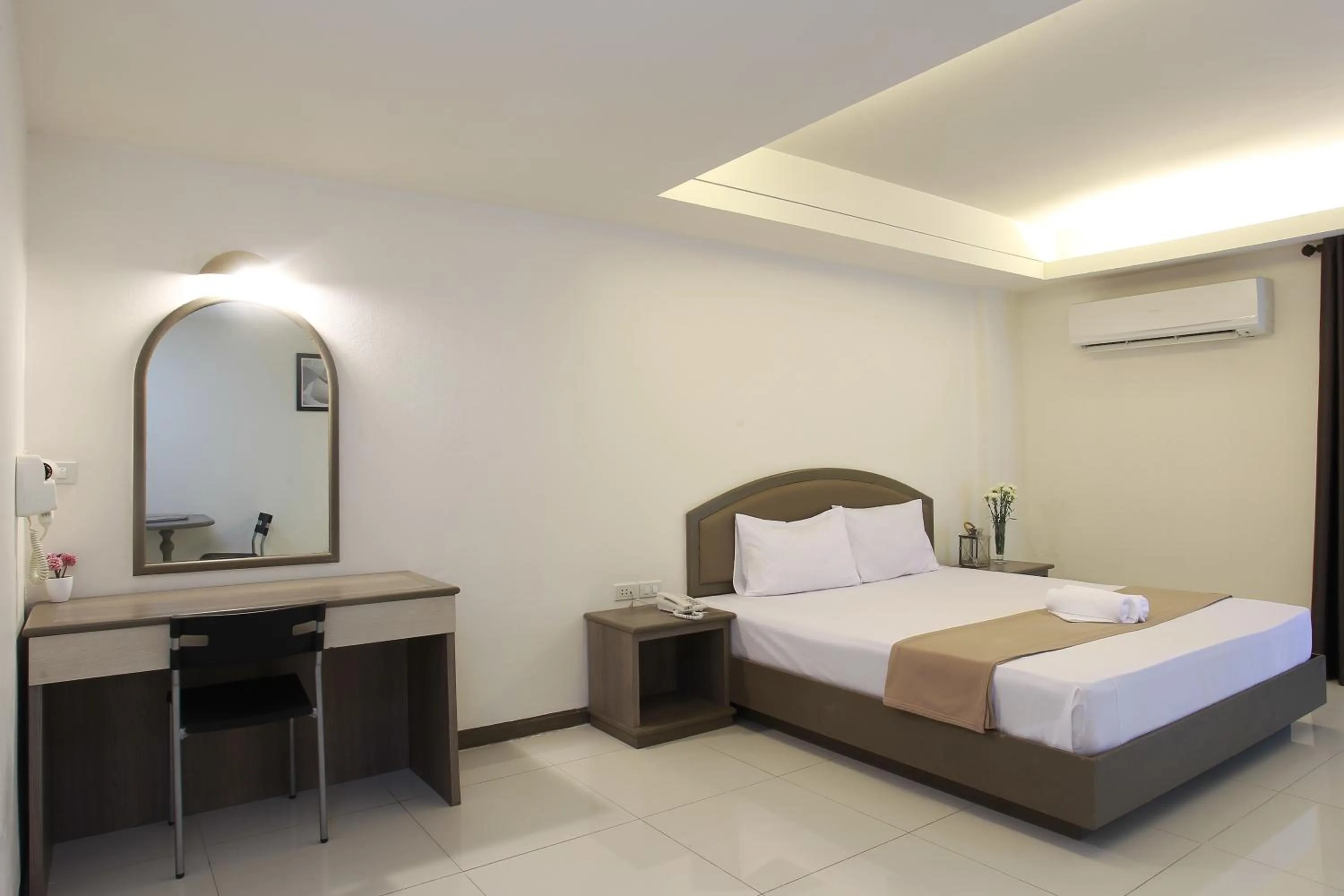 Bed in Lee Garden Bangkok