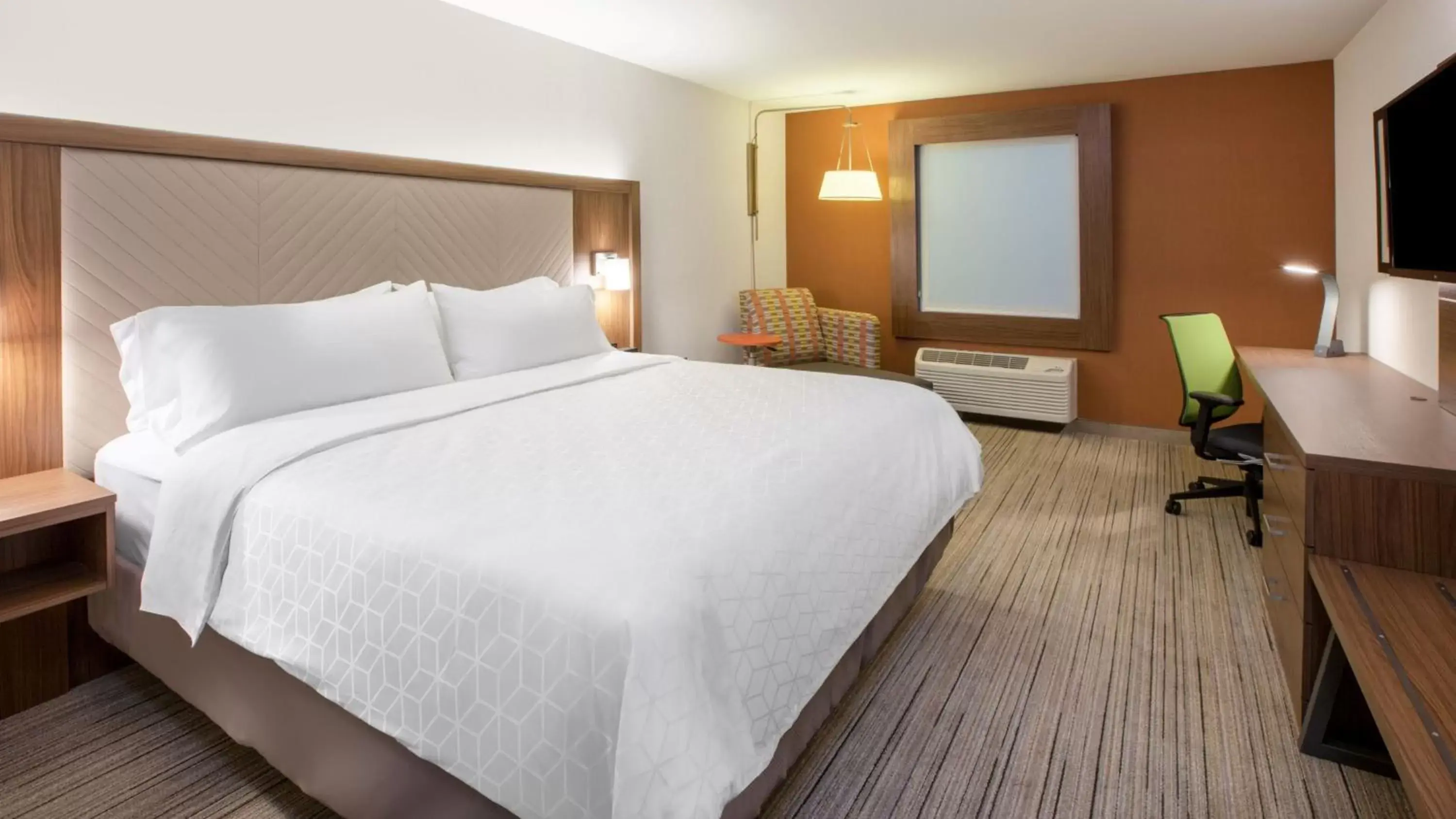 Suite - Mobility Access/Hearing Accessible in Holiday Inn Express Greensburg by IHG Suite - Mobility Access/Hearing Accessible in Holiday Inn Express Greensburg by IHG