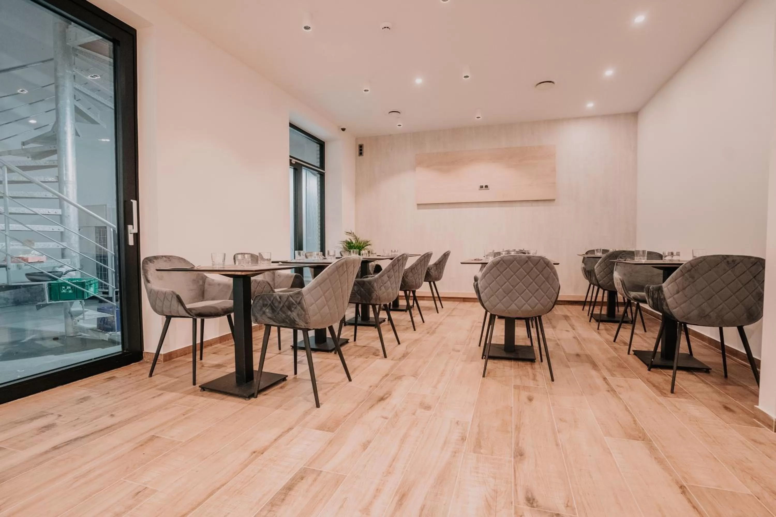 Restaurant/places to eat in Hôtel Concorde