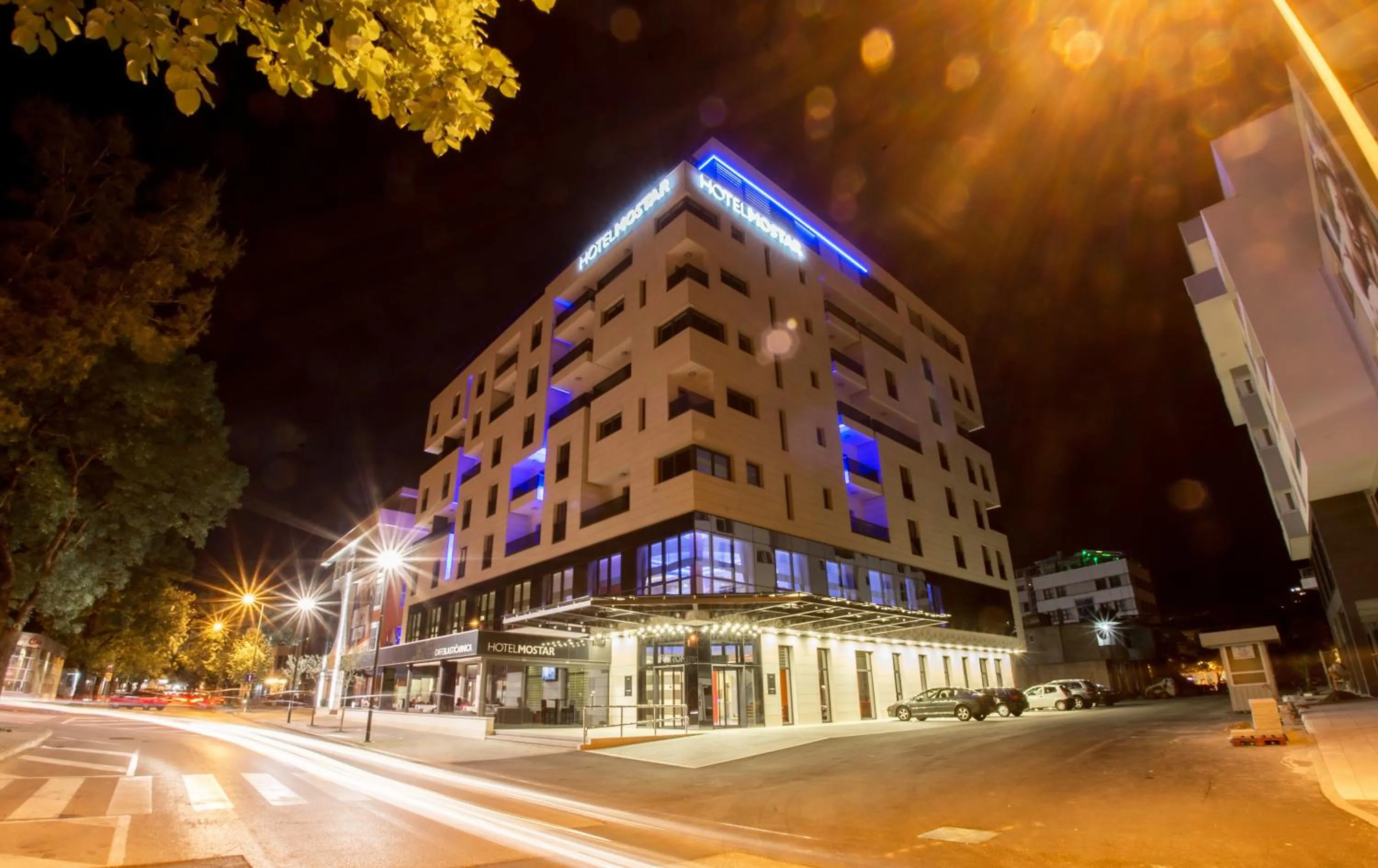 Facade/entrance in Hotel Mostar
