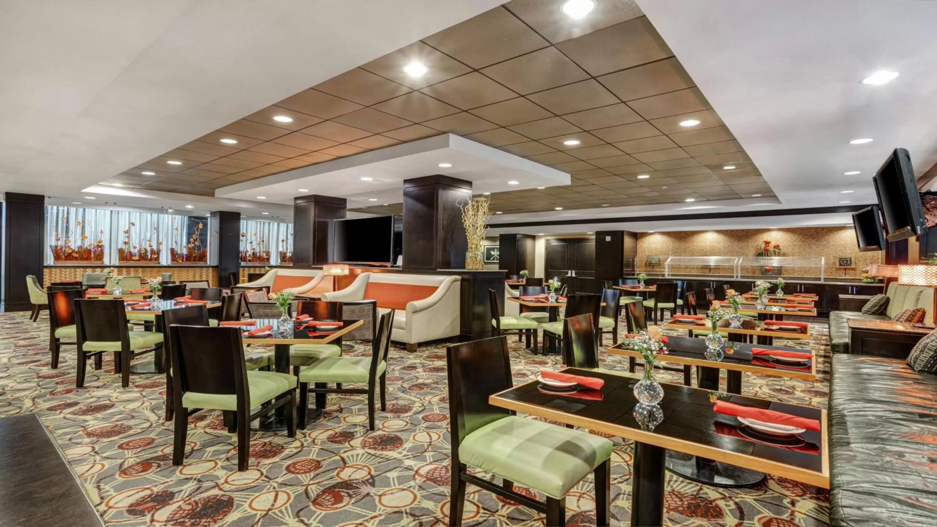 Restaurant/places to eat in Crowne Plaza Houston Galleria Area by IHG