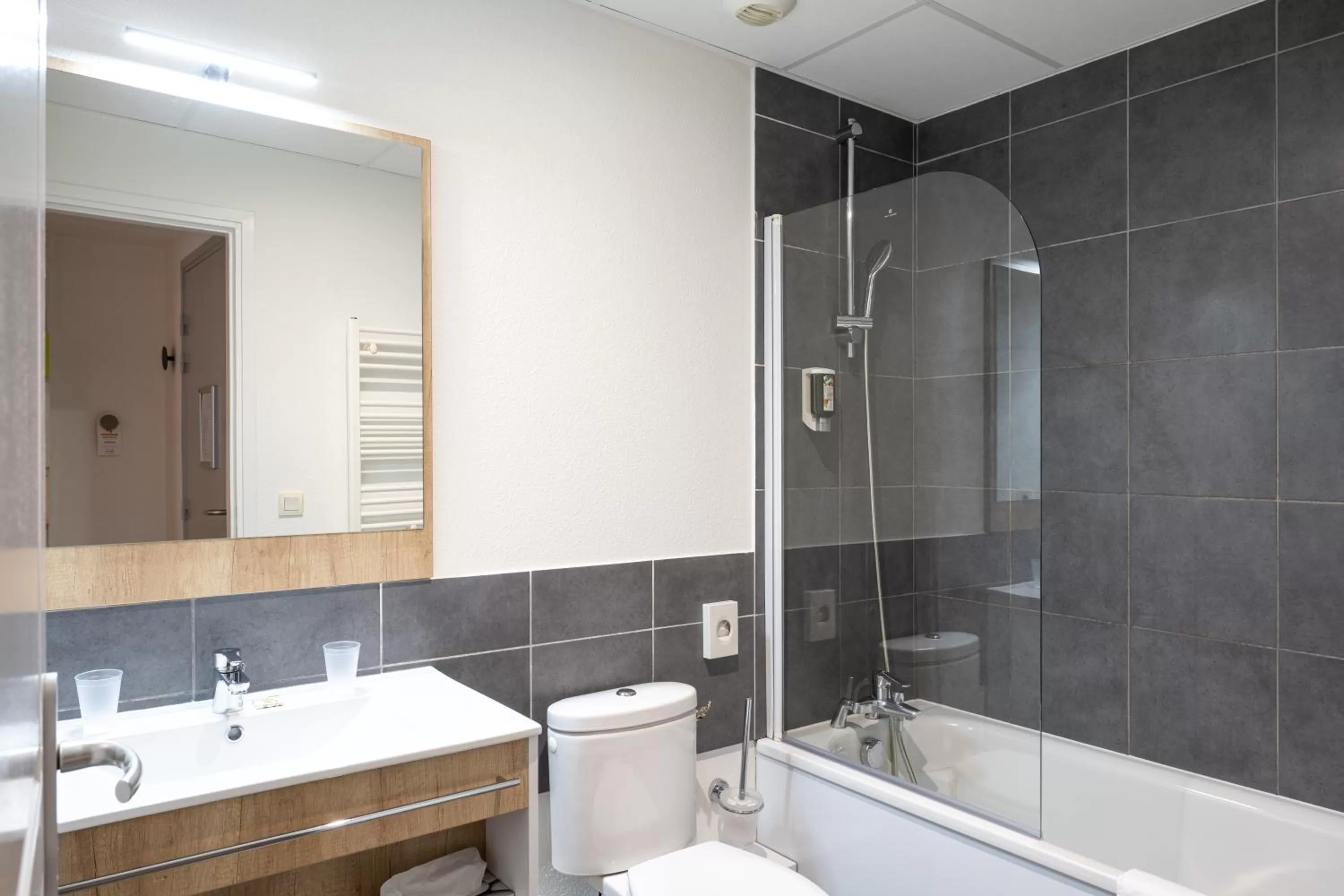 Bathroom in Apparthotel Privilodges Le Royal