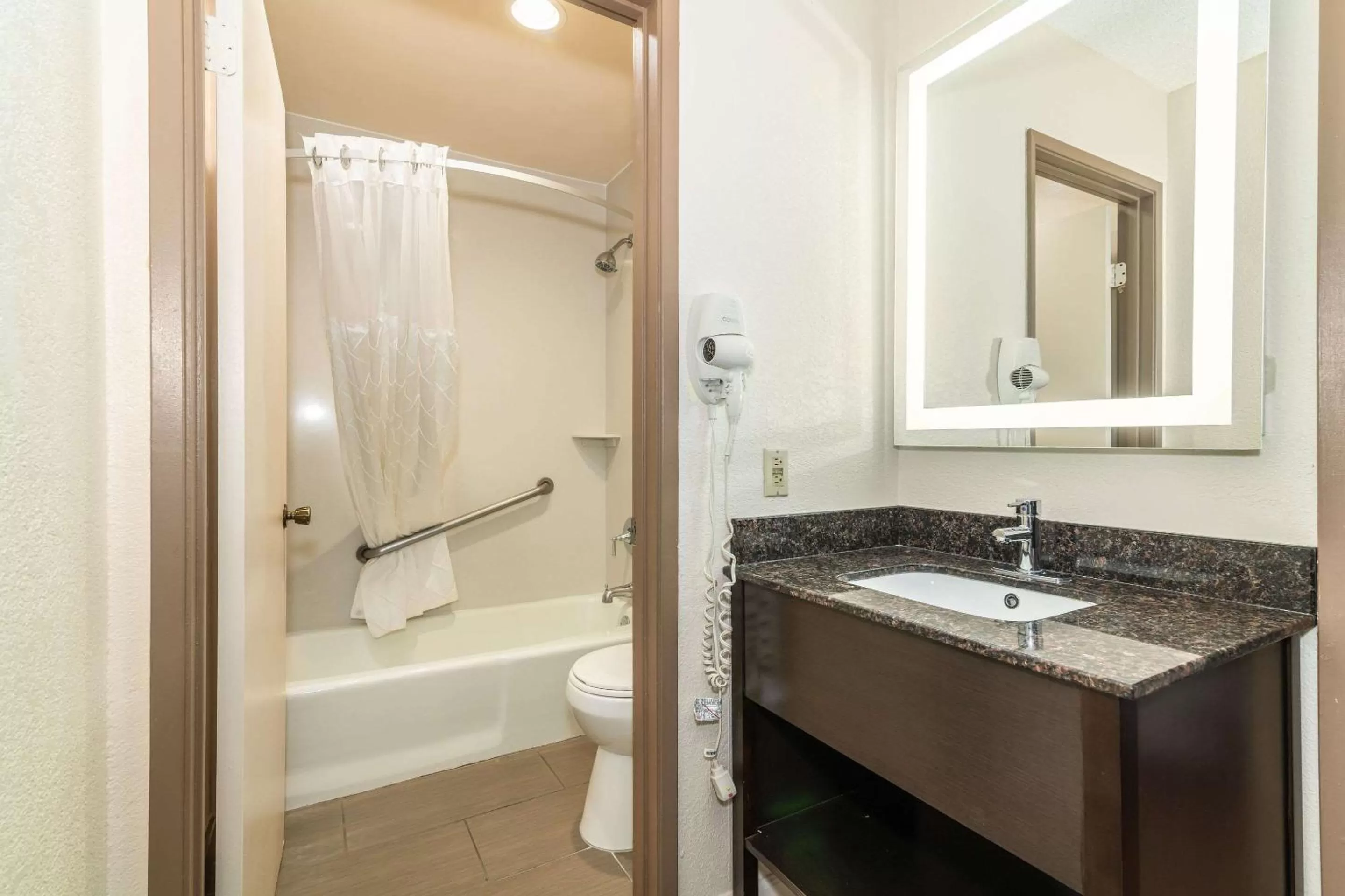 Bedroom in Rodeway Inn Barstow Route 66