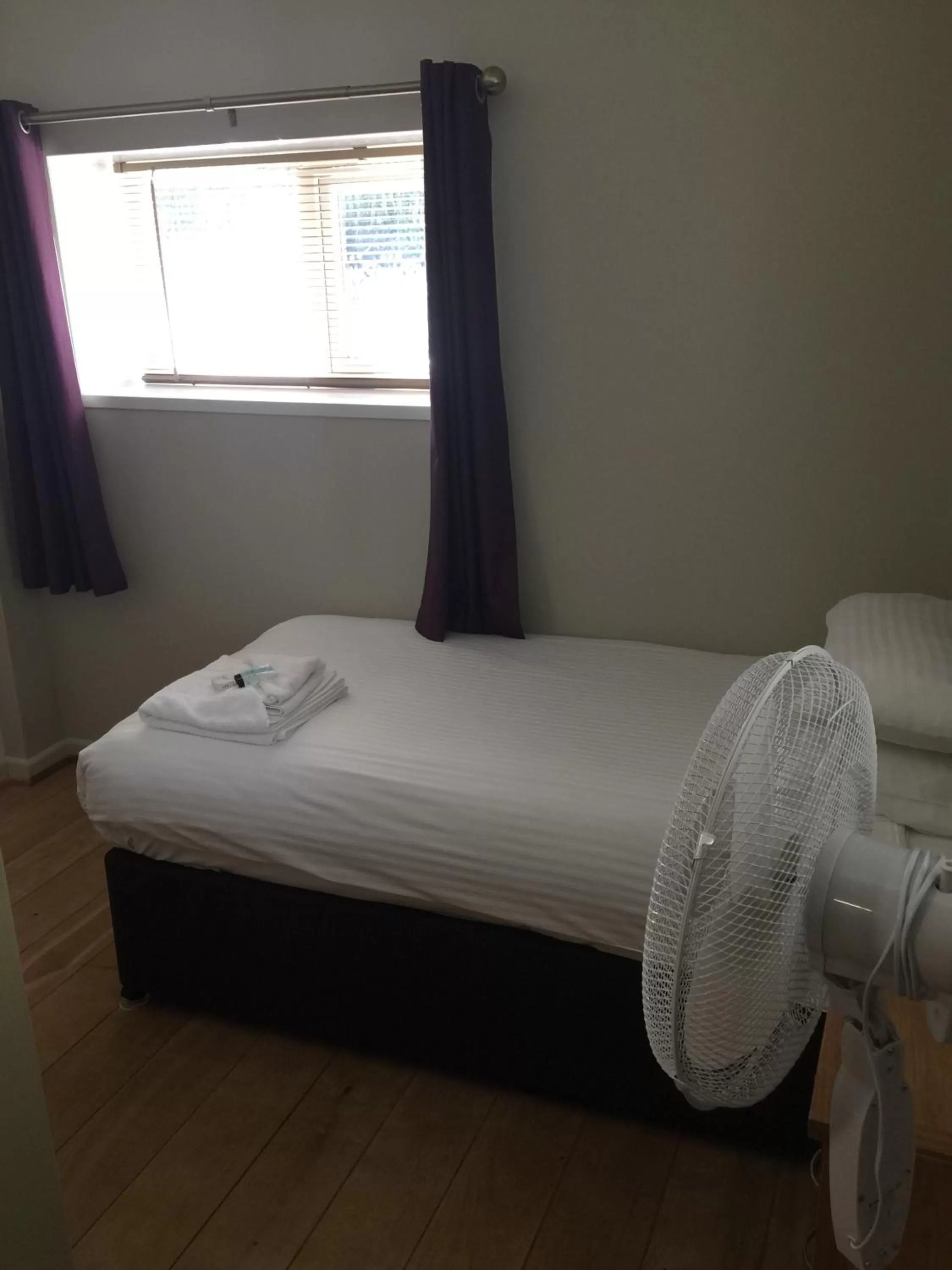 Bed in Hotel Celebrity Bournemouth East Cliff by Villare hotels