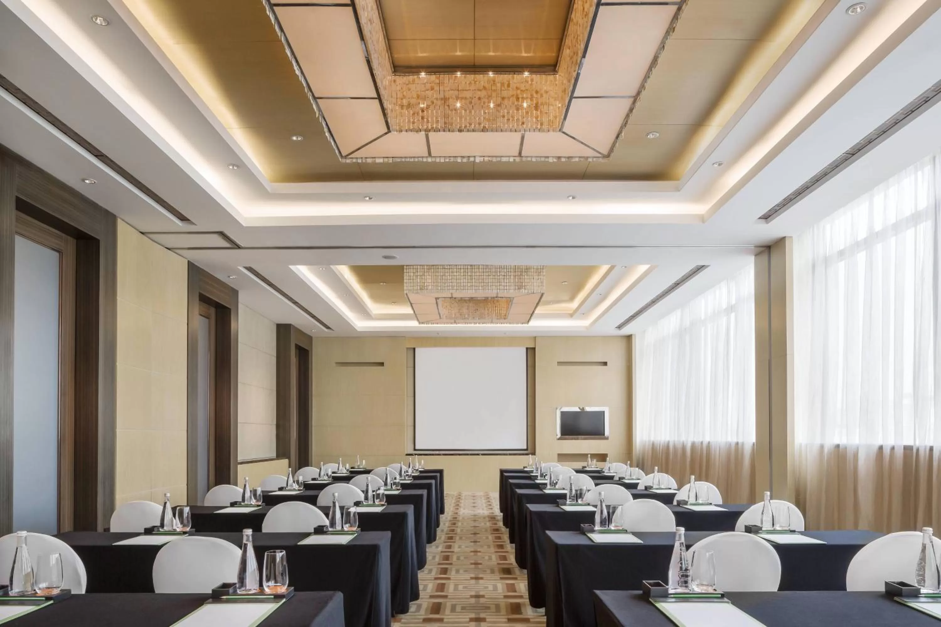 Meeting/conference room in Courtyard by Marriott Suzhou