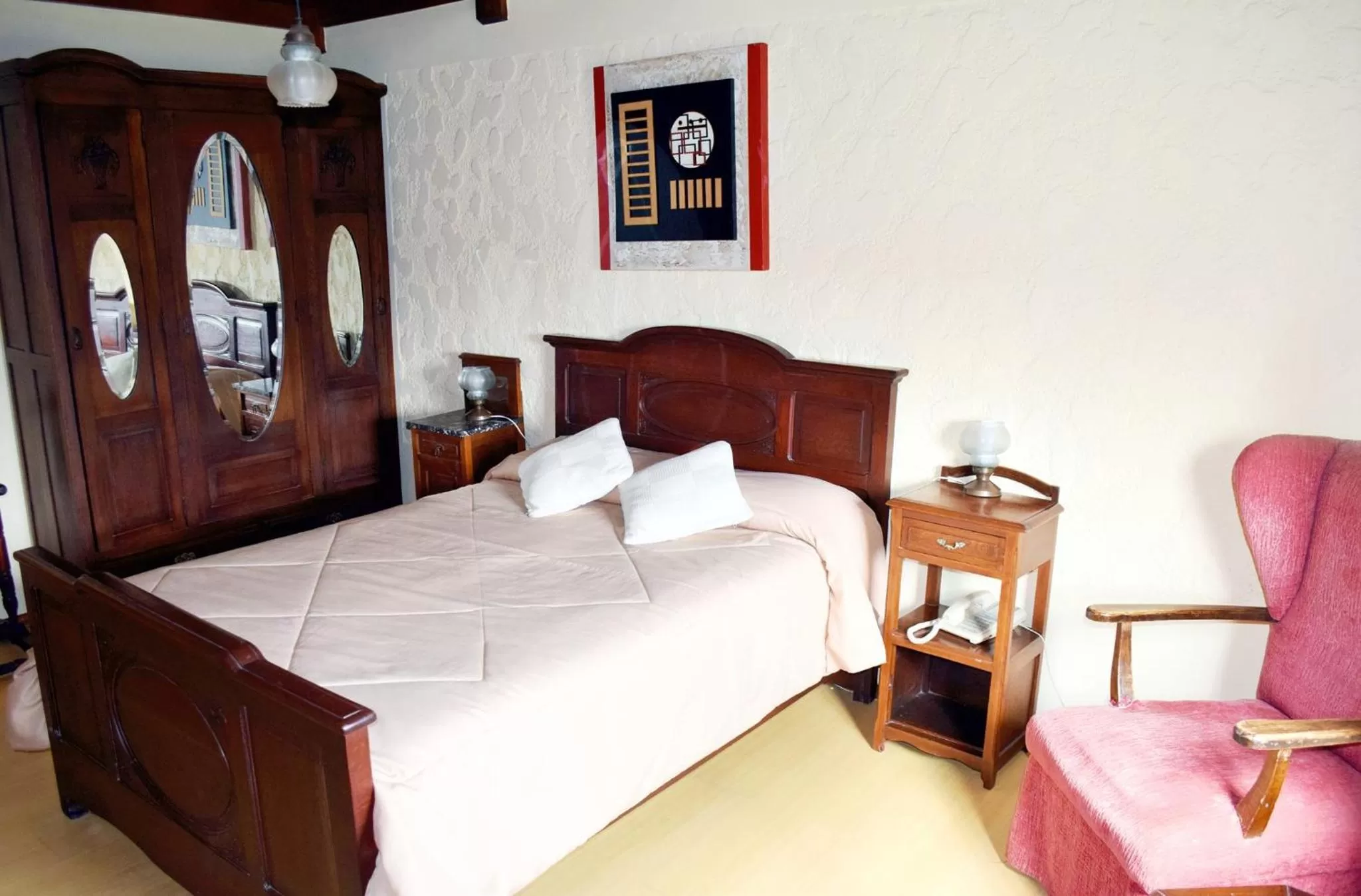 Photo of the whole room in Hotel Internacional