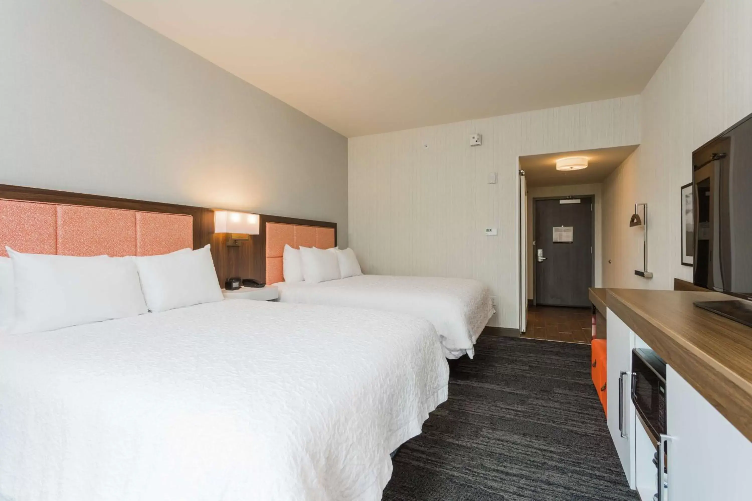 Queen Room with Two Queen Beds - Non-Smoking in Hampton Inn Cumberland Queen Room with Two Queen Beds - Non-Smoking in Hampton Inn Cumberland