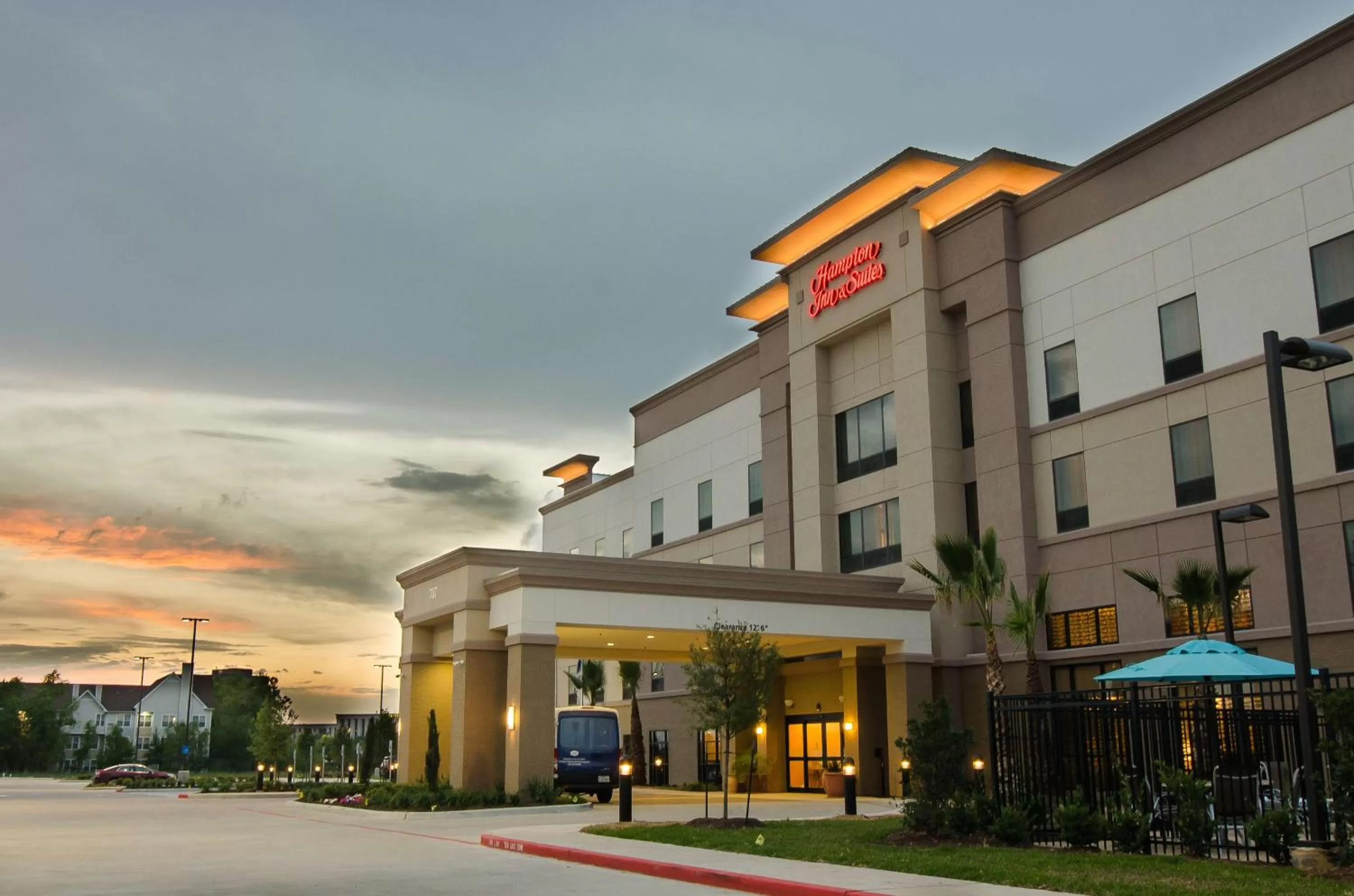 Property building in Hampton Inn & Suites Houston North IAH, TX