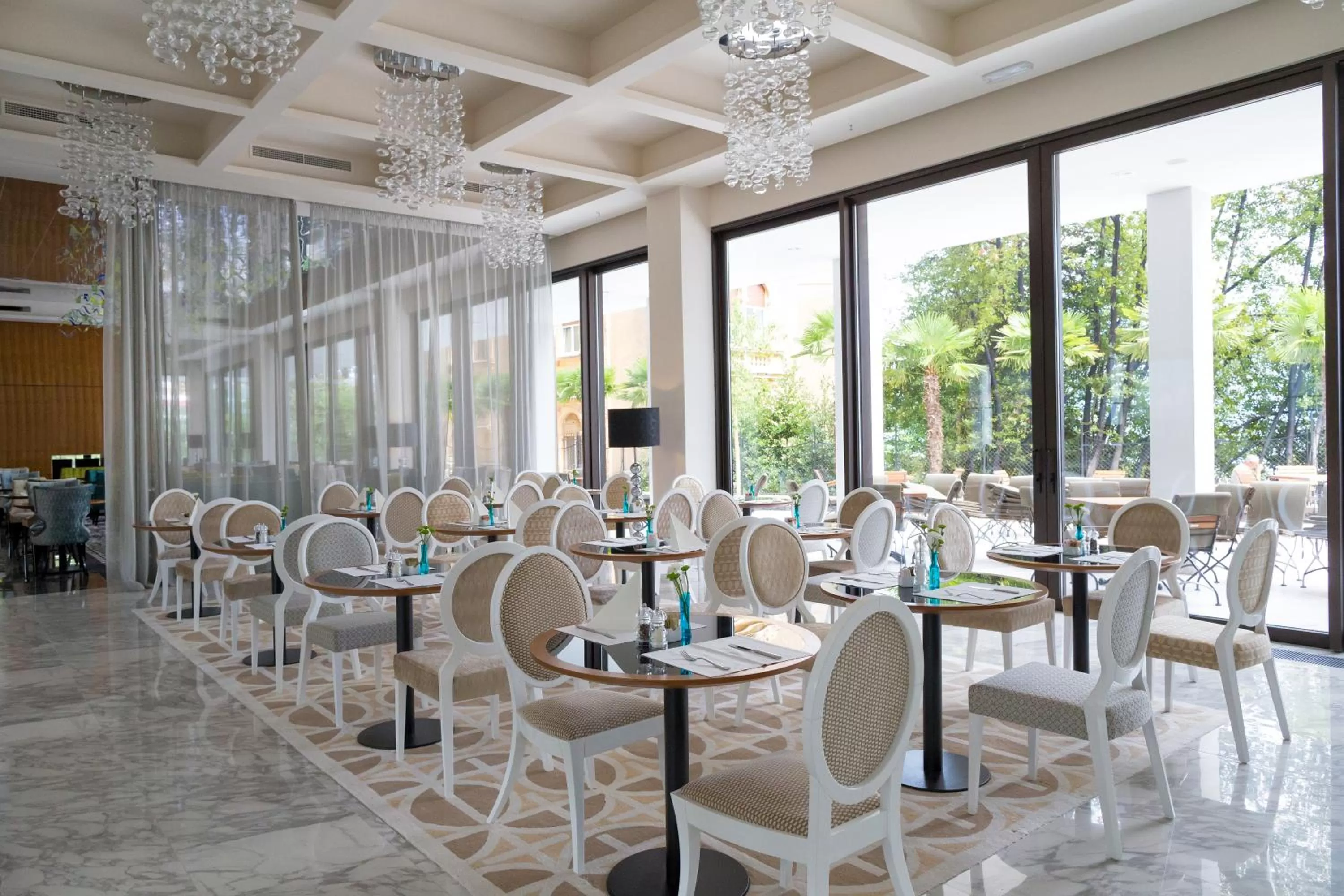 Restaurant/places to eat in Amadria Park Hotel Royal