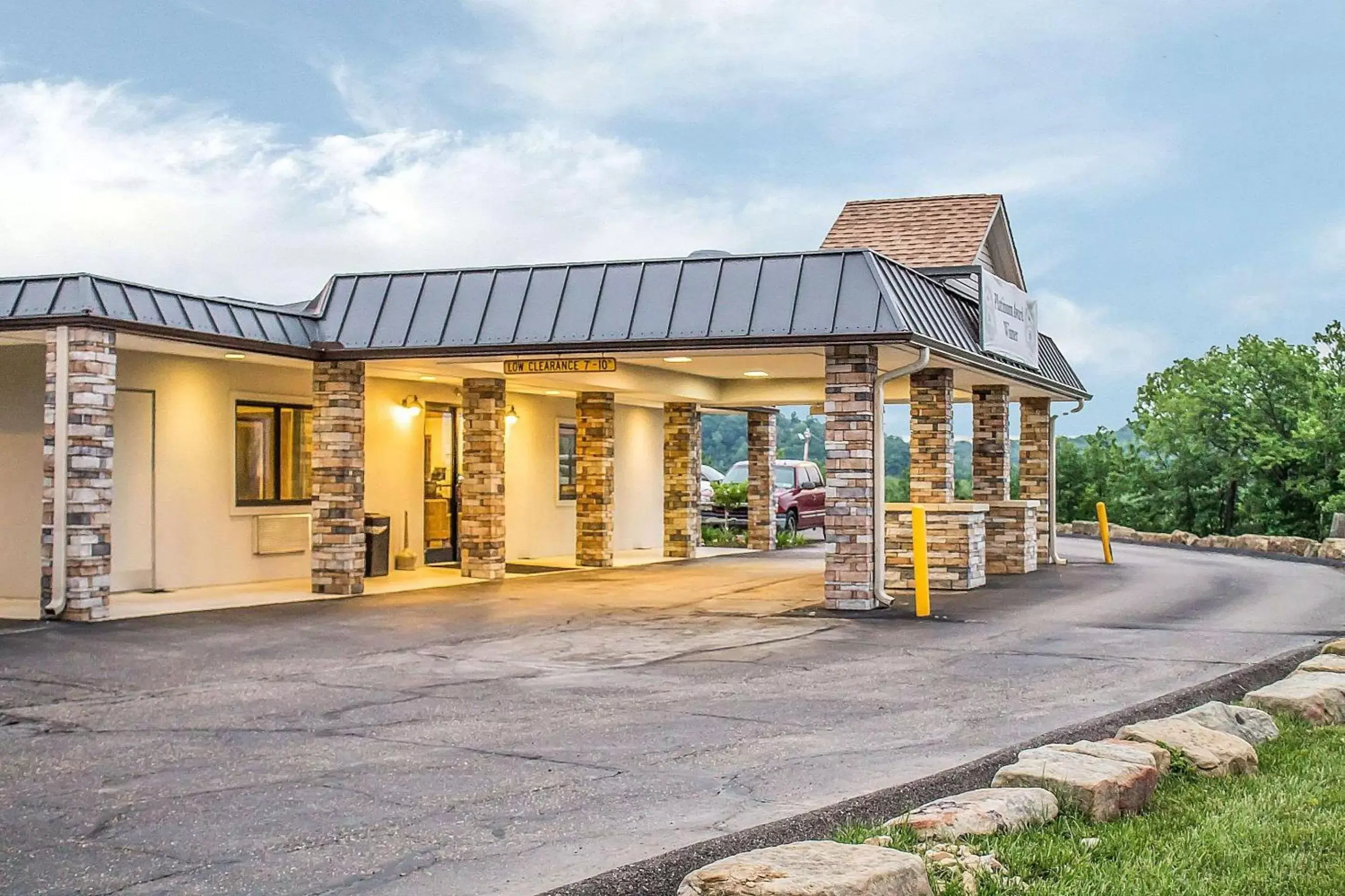 Quality Inn Cambridge Quality Inn Cambridge