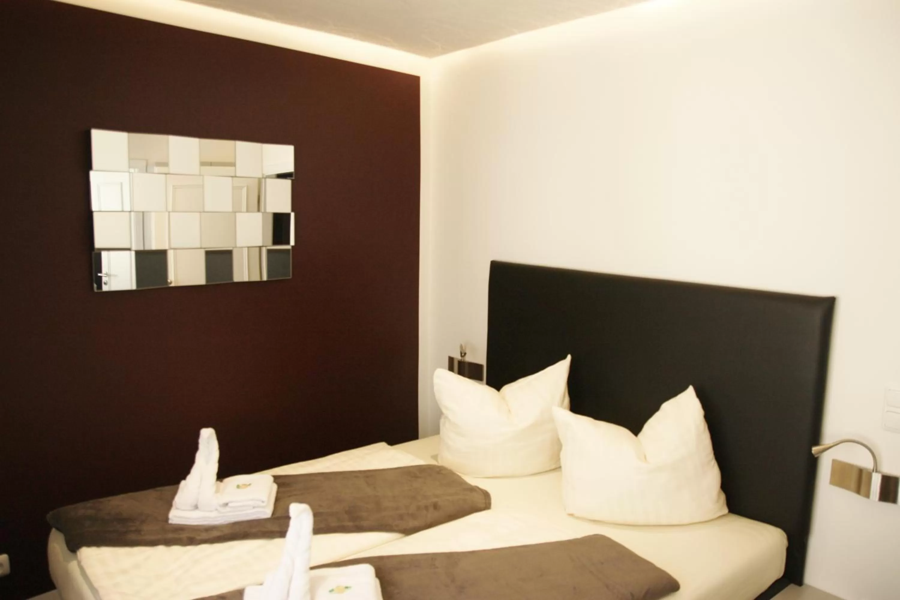 Photo of the whole room, Bed in Hotel am Schloss