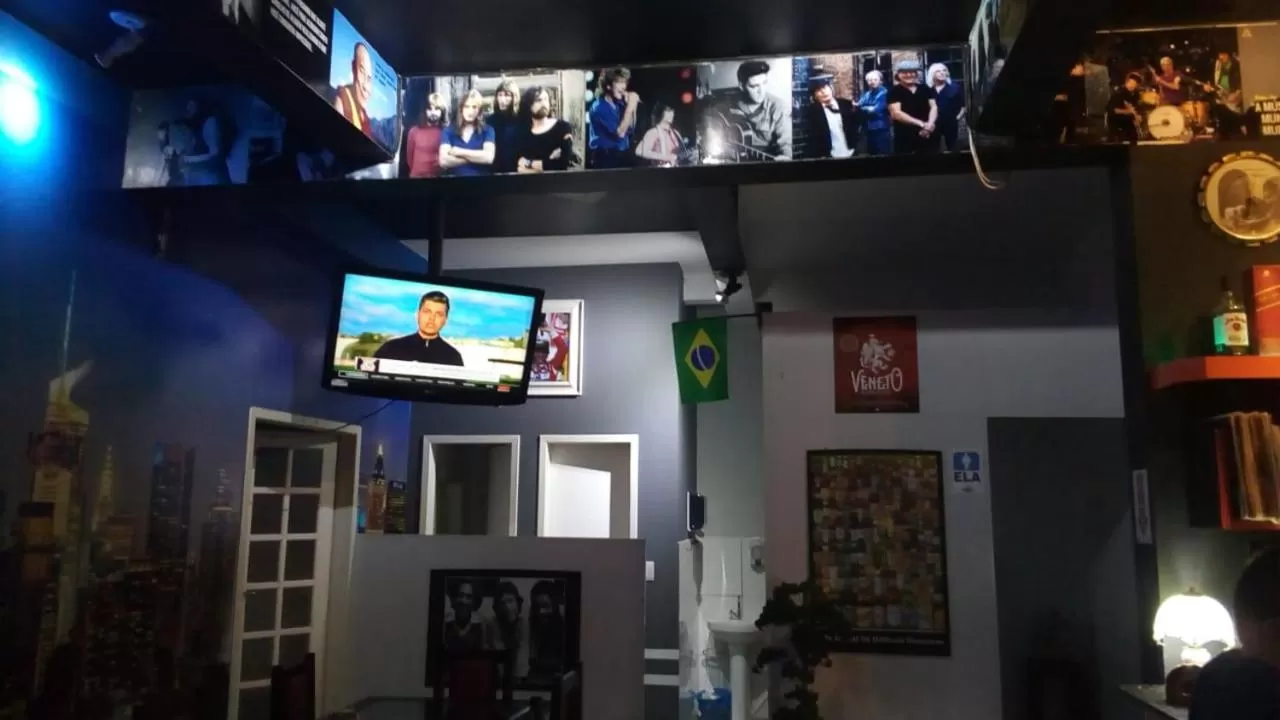 Drinks, TV/Entertainment Center in Urussanga Hotel