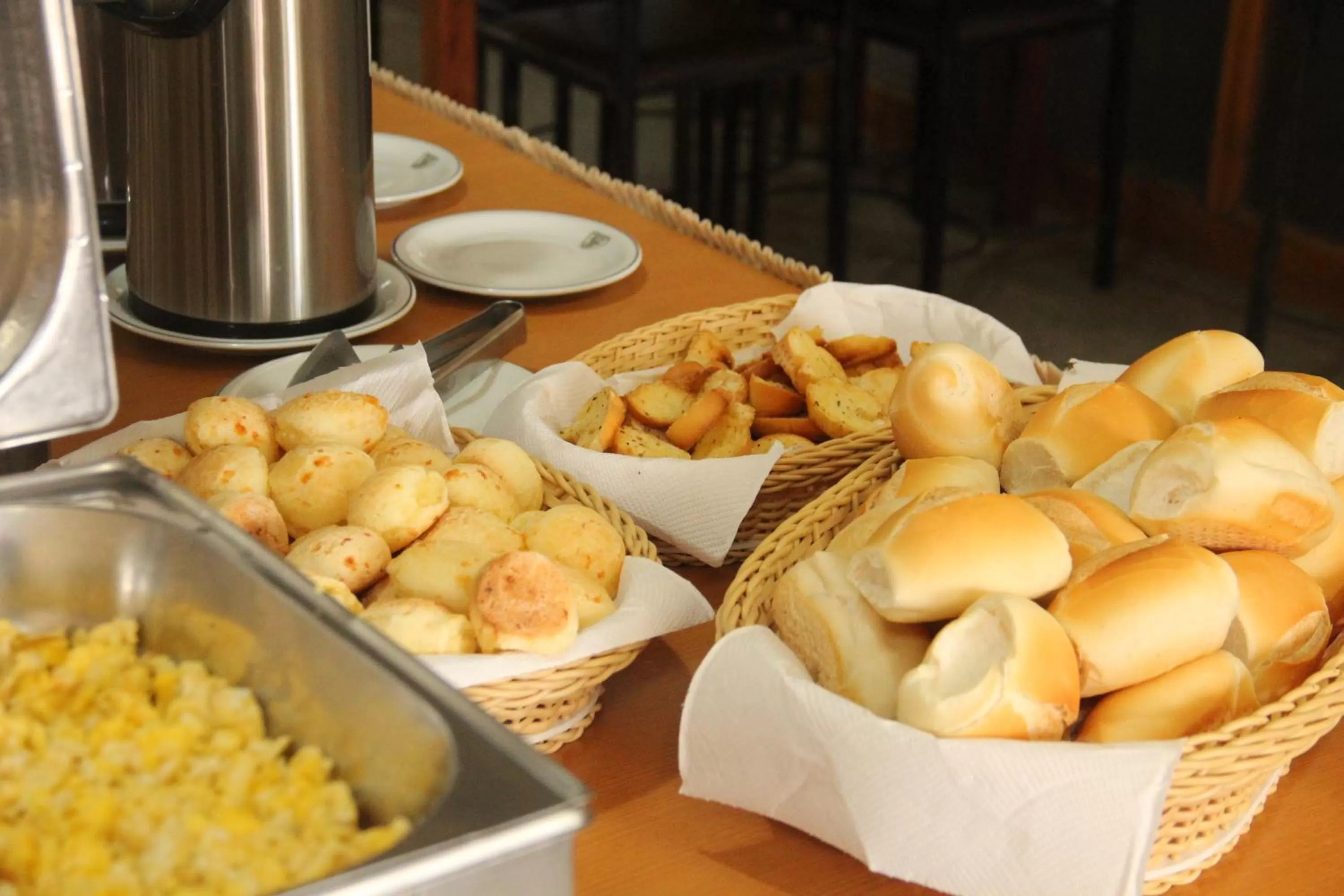 Breakfast in Hotel Líder - By UP Hotel