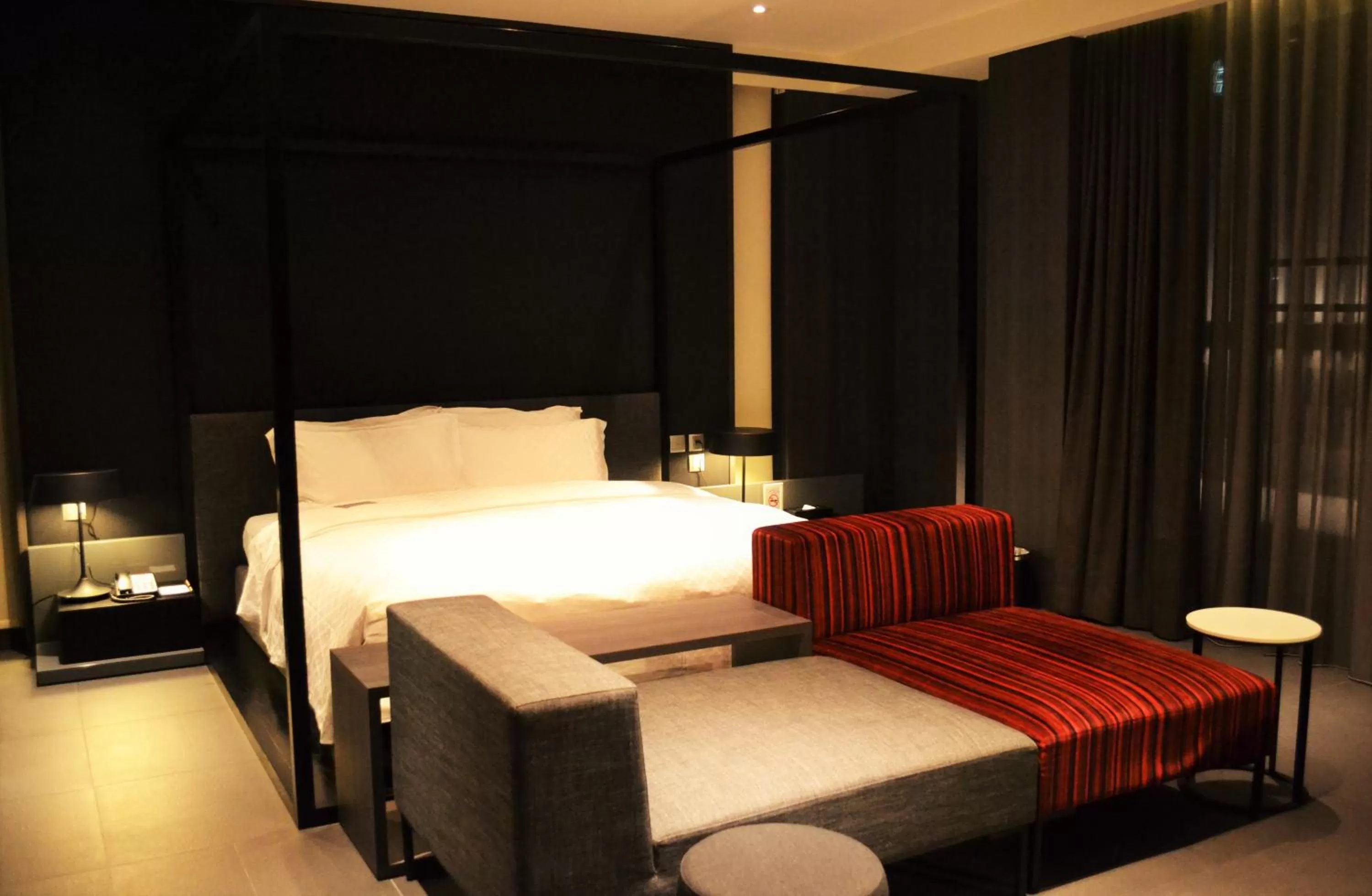 Photo of the whole room, Bed in Hotel Lainn