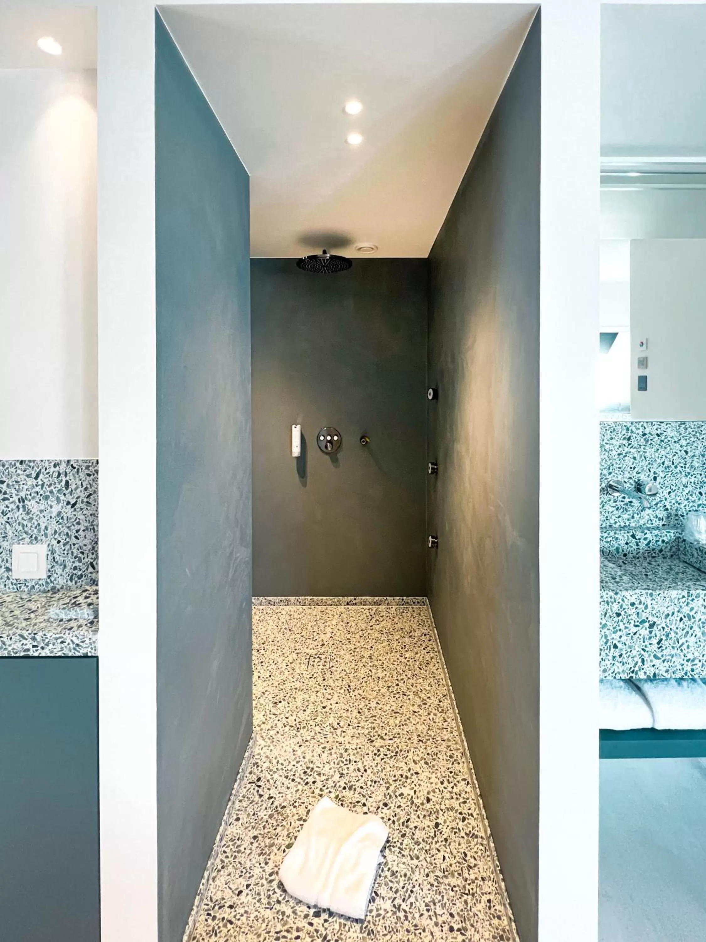 Shower in Parkhotel Roeselare