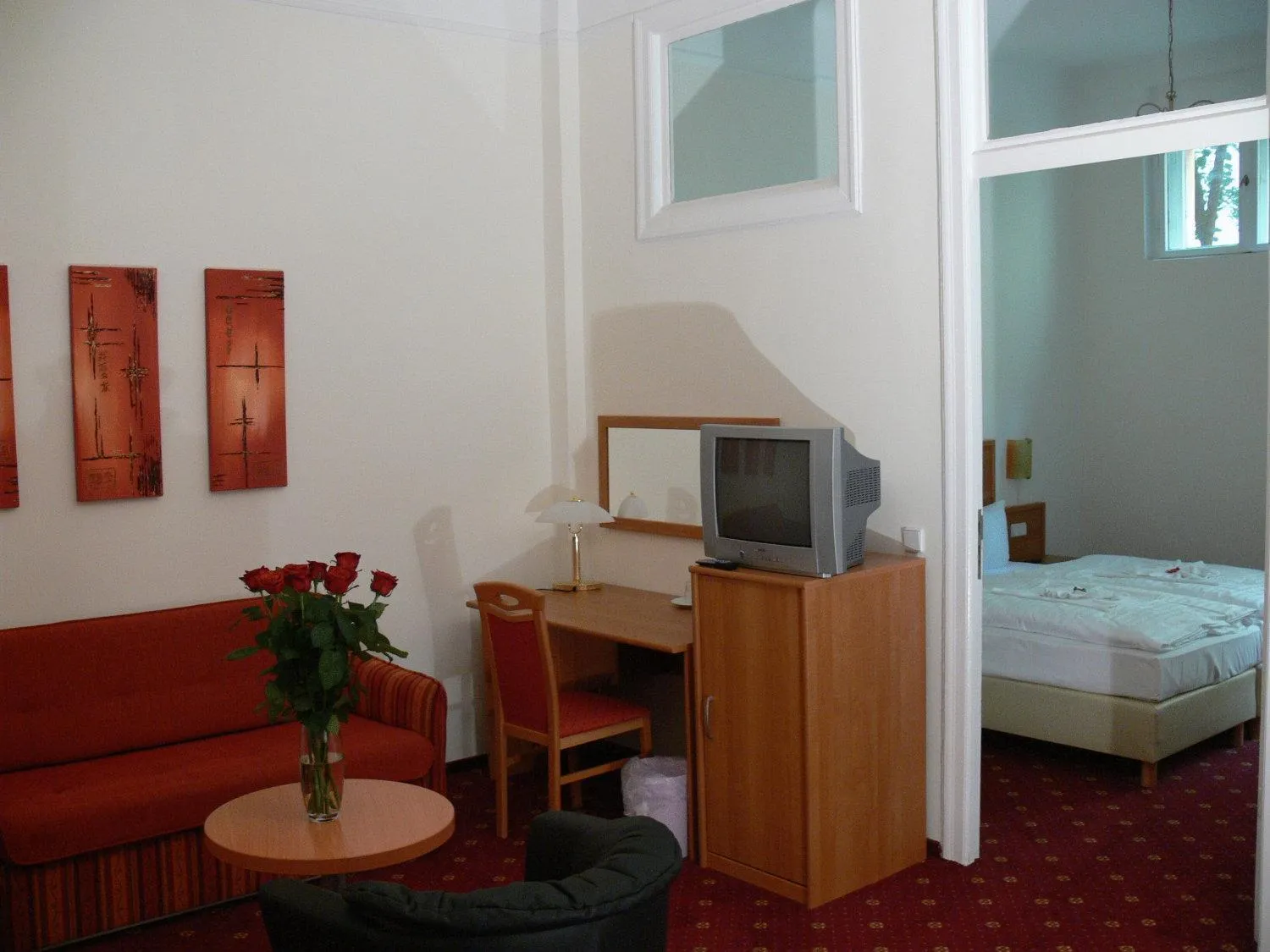 Photo of the whole room in Hotel Orion Berlin