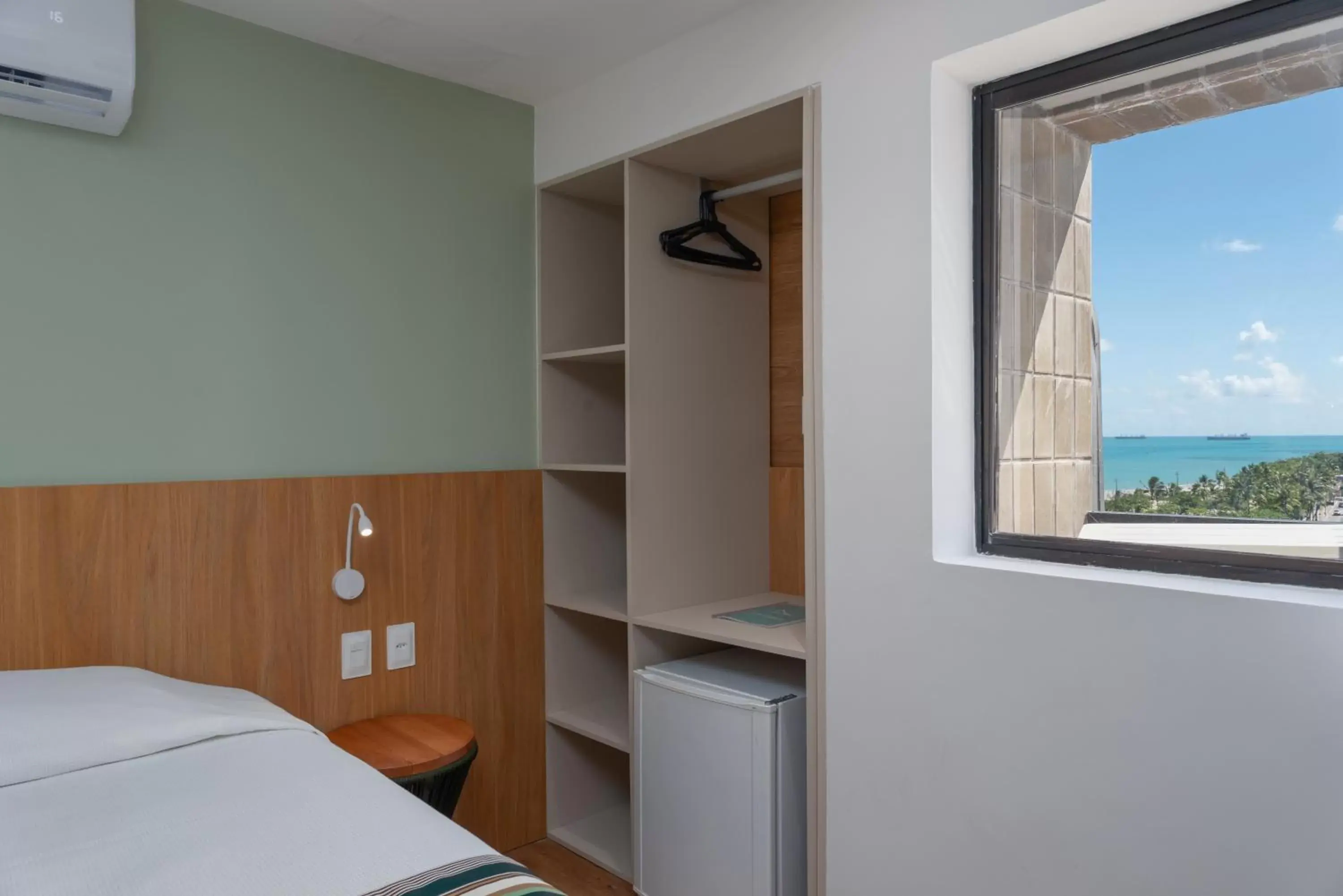 Premium Quadruple in Vistamar Hotel Premium Quadruple in Vistamar Hotel