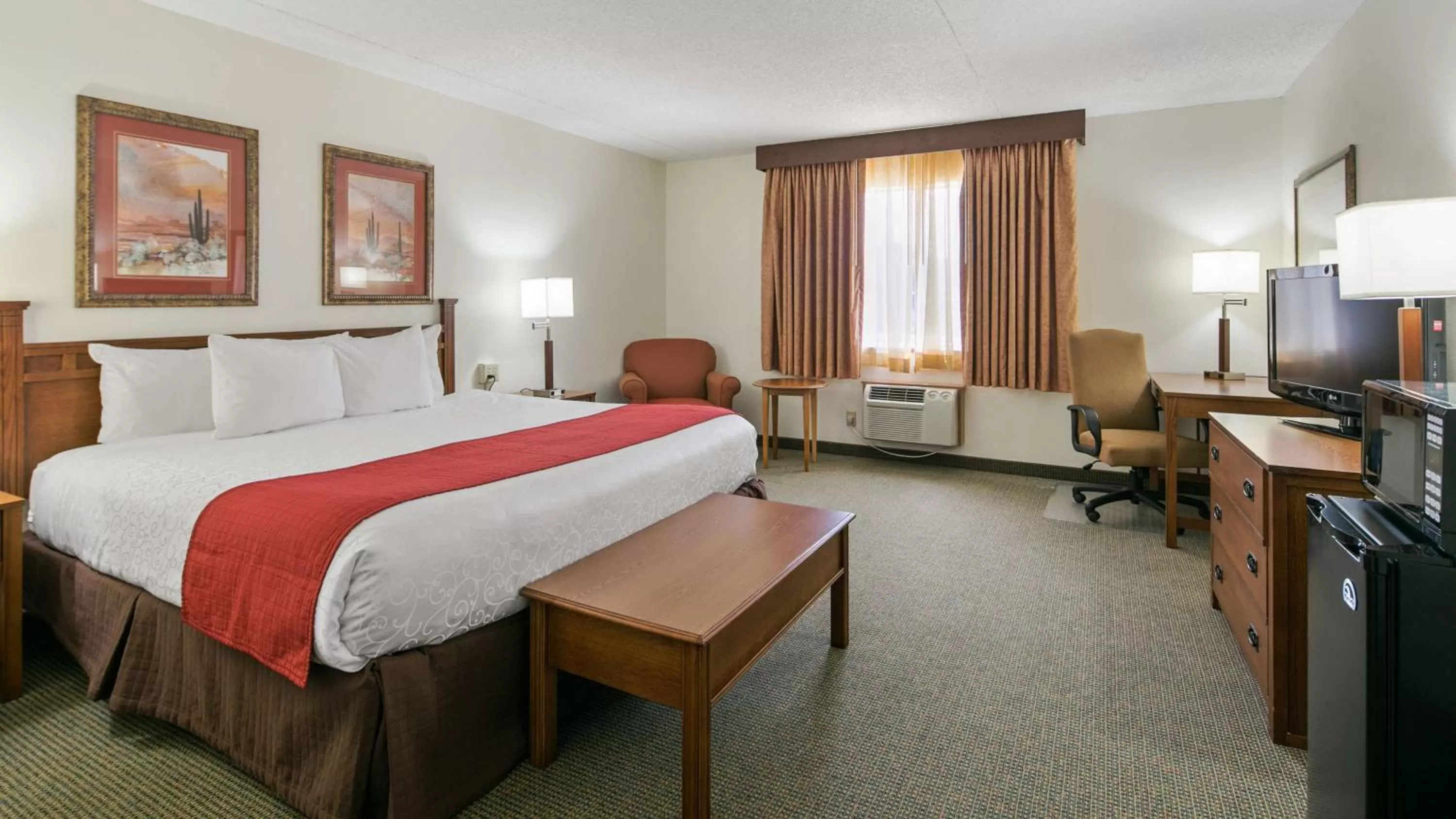 Photo of the whole room, Bed in Best Western La Grande Hacienda