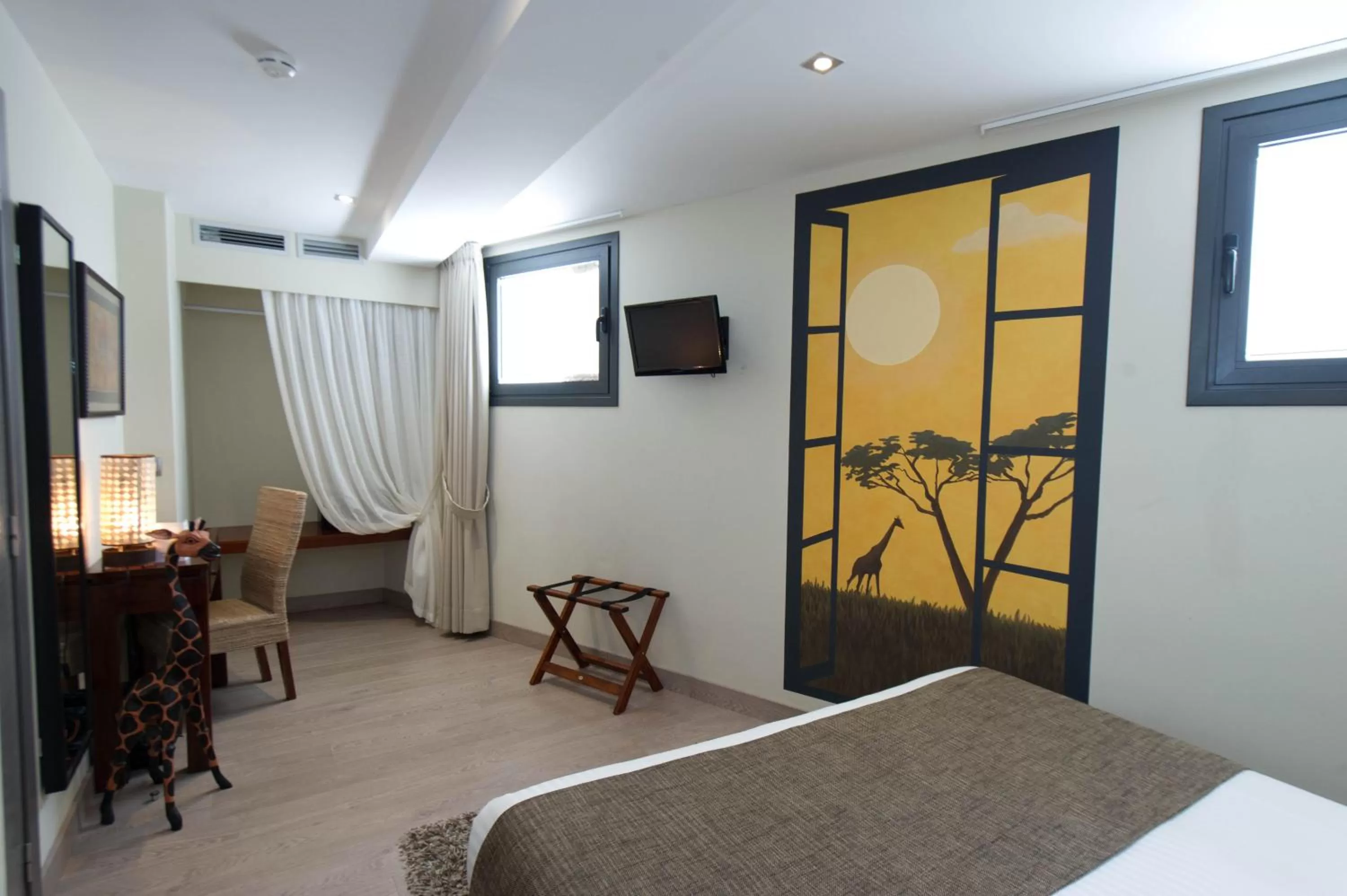 Photo of the whole room, Bed in Le Petit Boutique Hotel