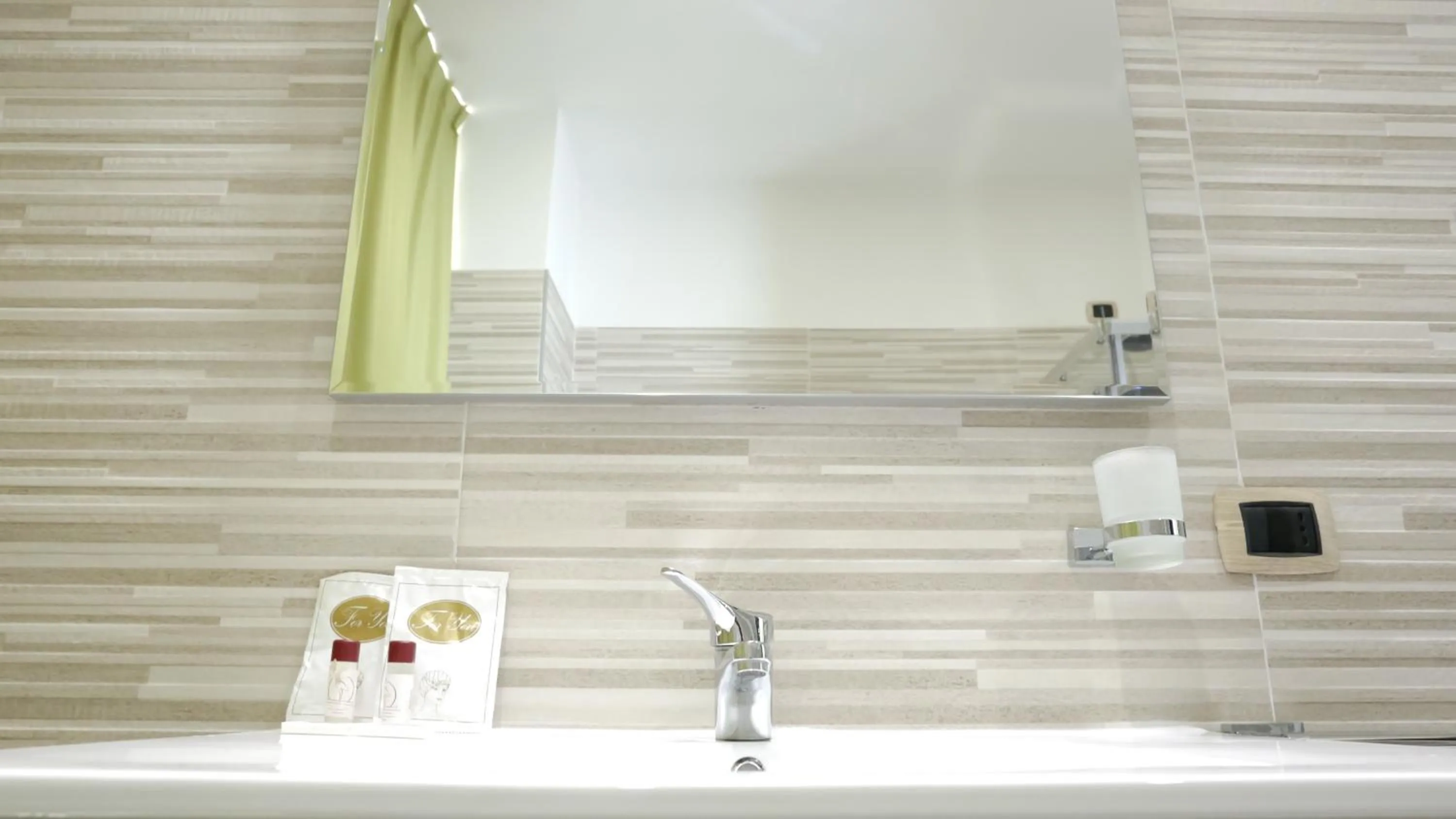 Bathroom in Ecumano Space