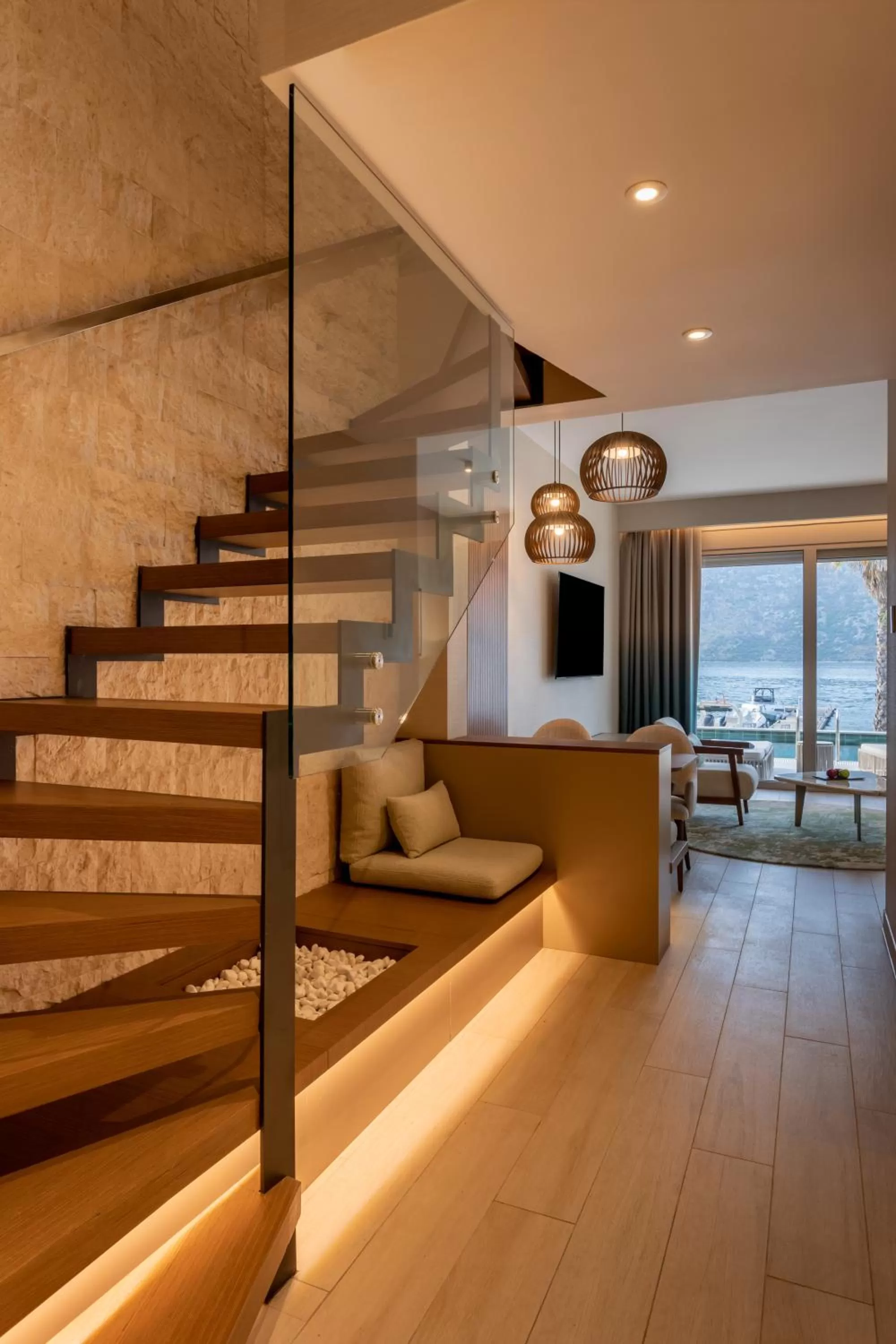 TV and multimedia in Hyatt Regency Kotor Bay Resort