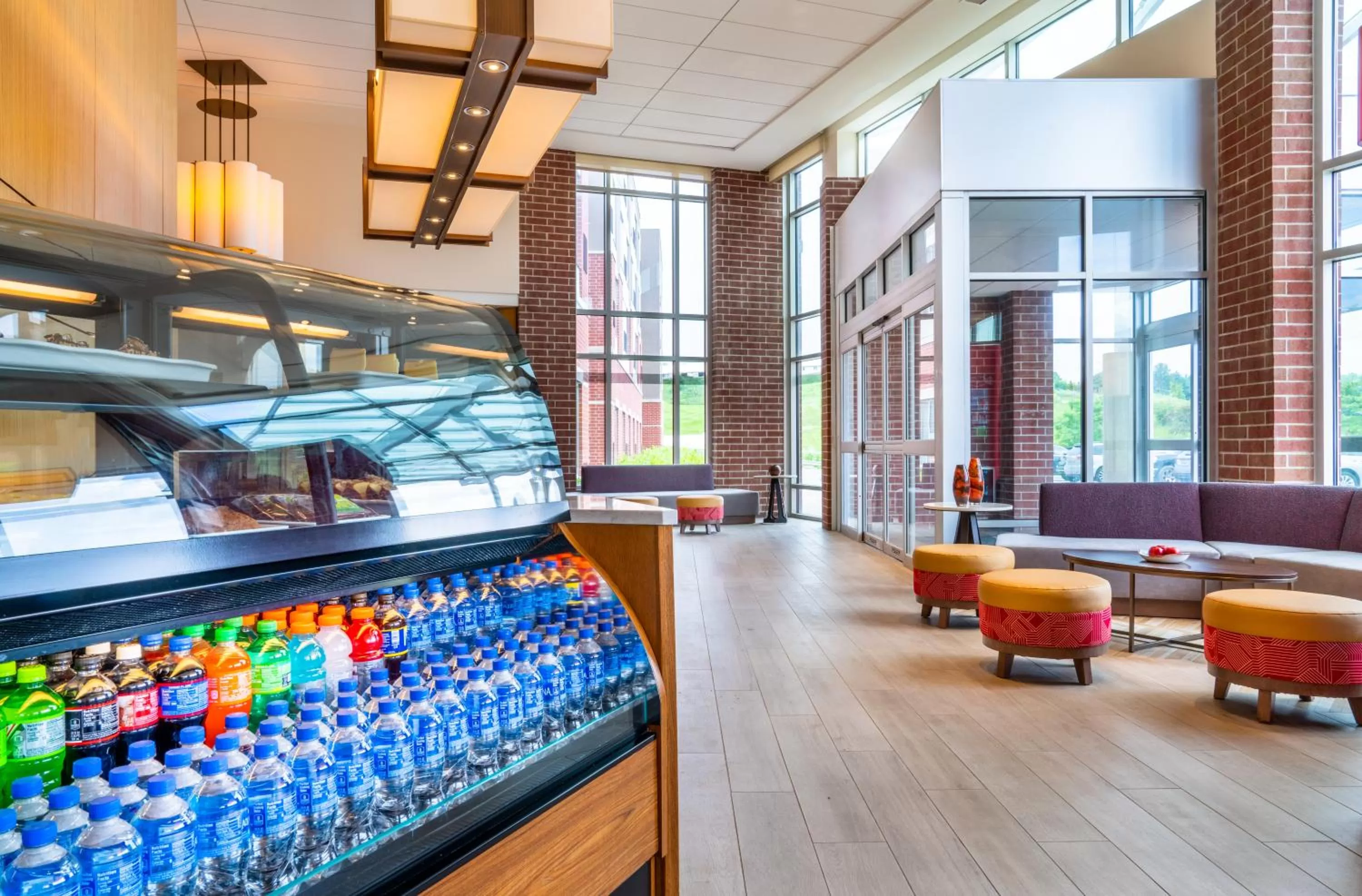 On-site shops in Hyatt Place at The Hollywood Casino Pittsburgh South