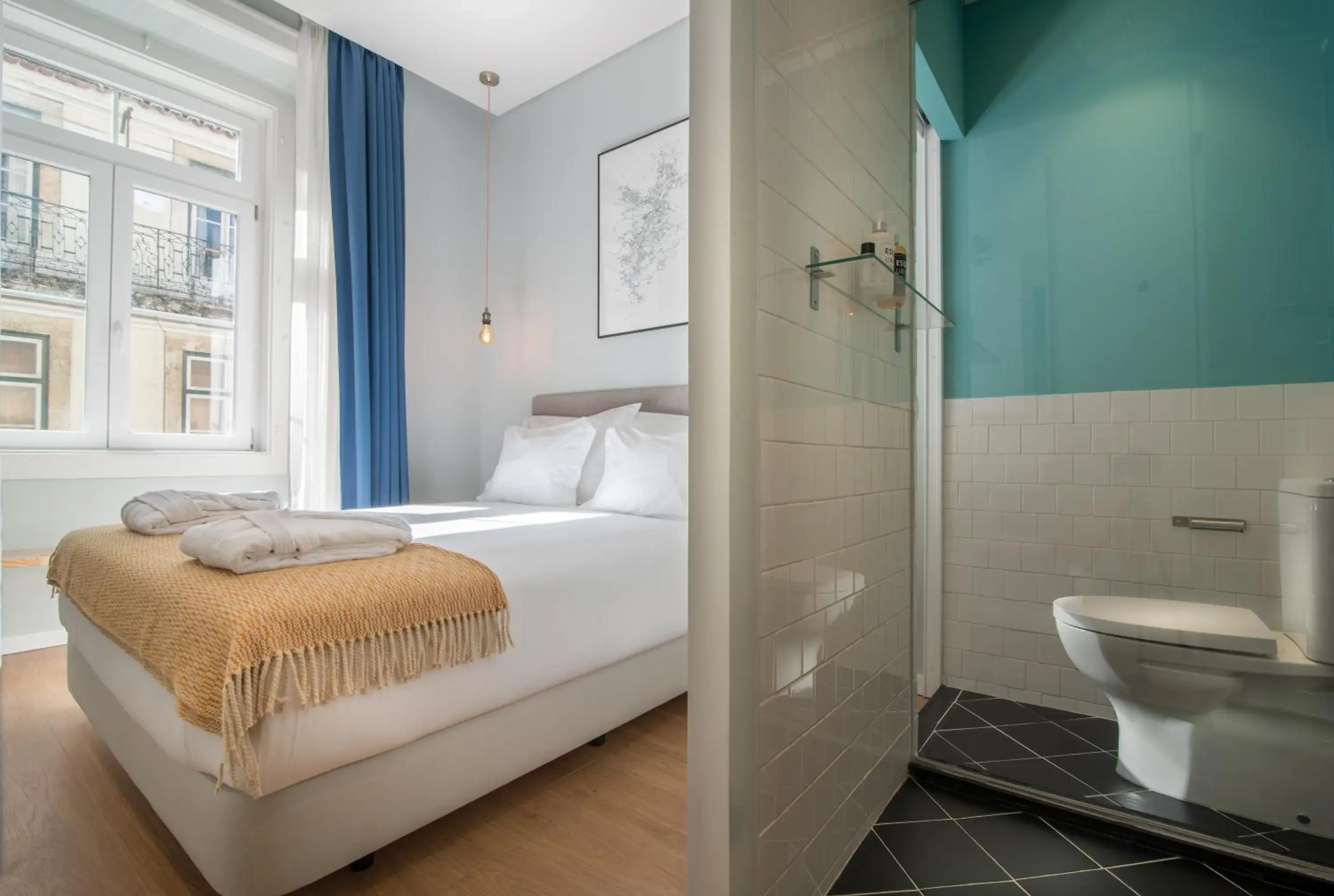 Small Double Room with City View in Esqina Urban Lodge Small Double Room with City View in Esqina Urban Lodge