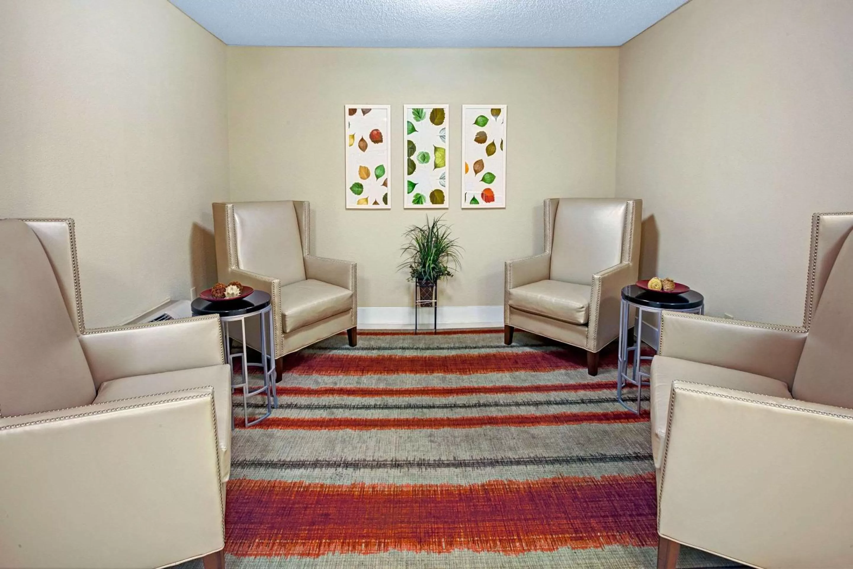 Lobby or reception in MainStay Suites Northbrook Wheeling